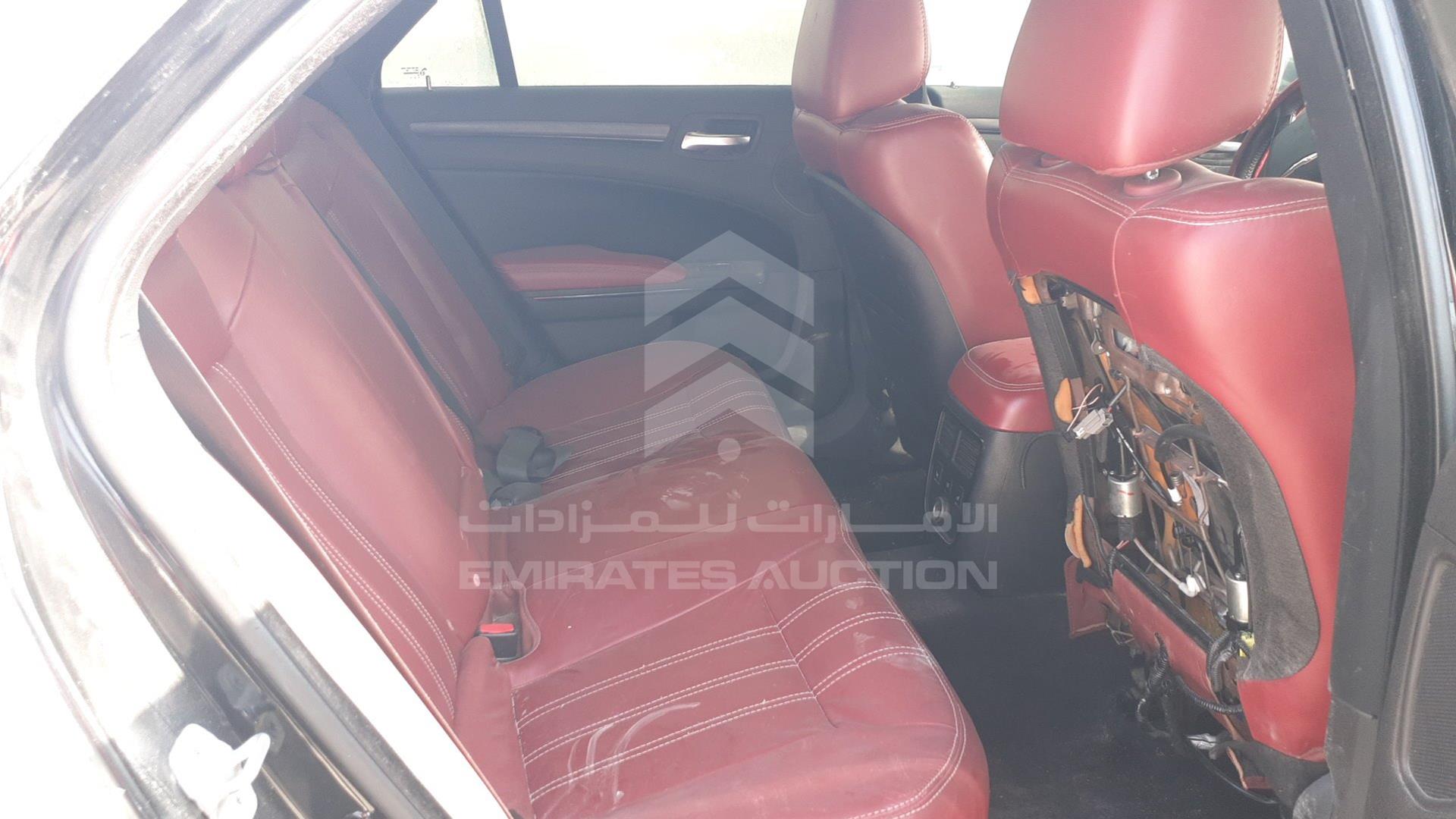 2014 CHRYSLER 300 VIN: 2C3CCAAG1EH264857
