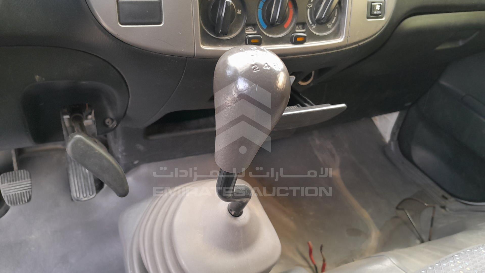 2010 NISSAN URVAN VIN: JN6AE54S3AX021834