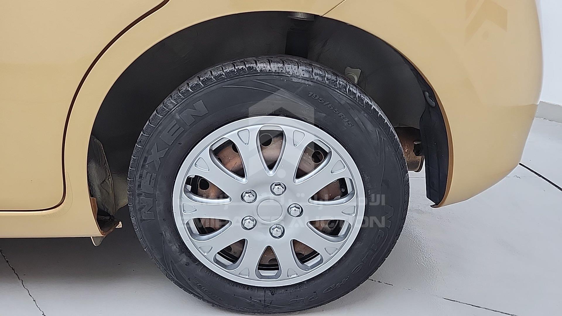 2014 NISSAN TIIDA VIN: MNTBC2C98E6001173