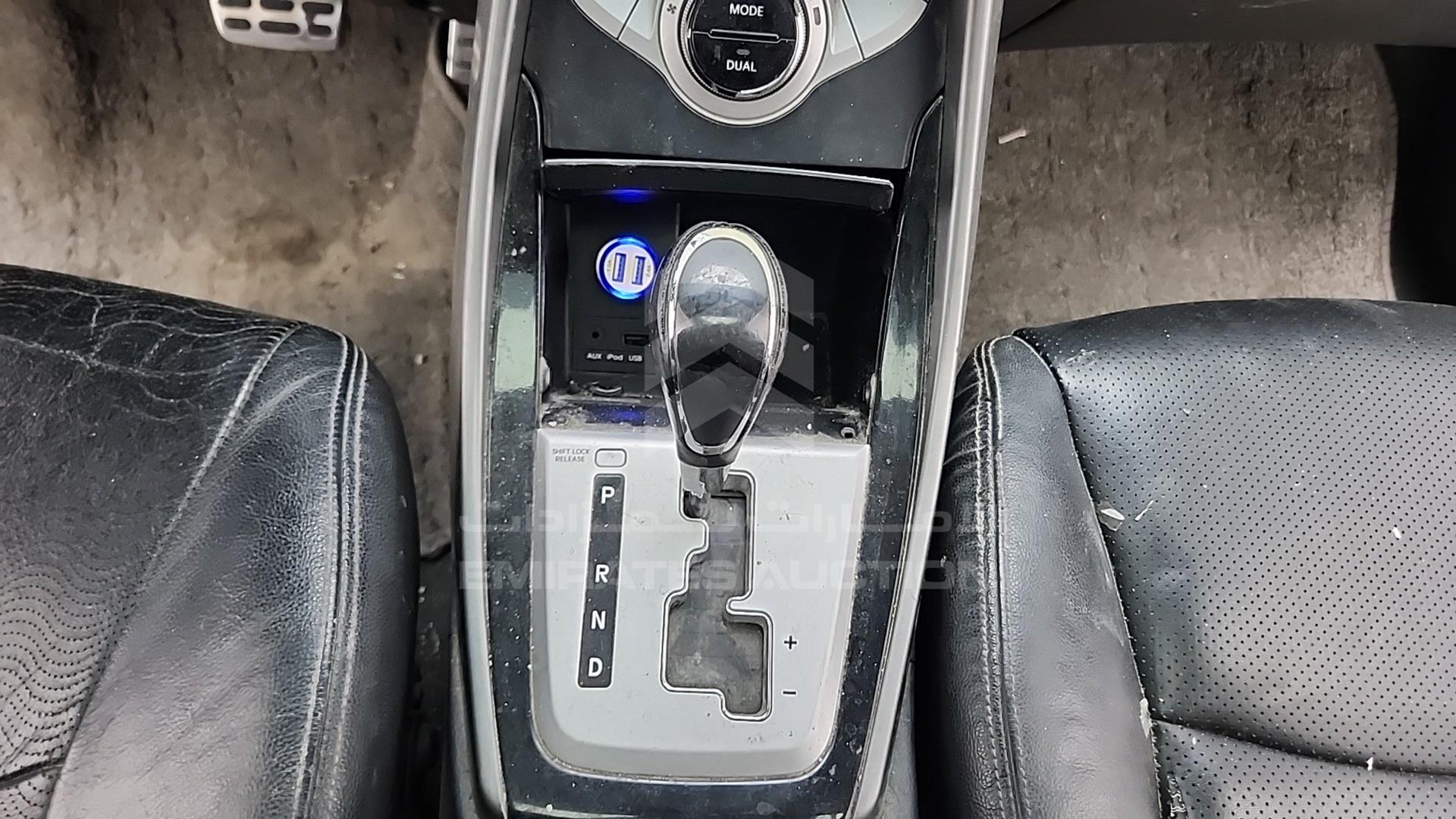 2012 HYUNDAI ELANTRA VIN: KMHDH41E6CU286117
