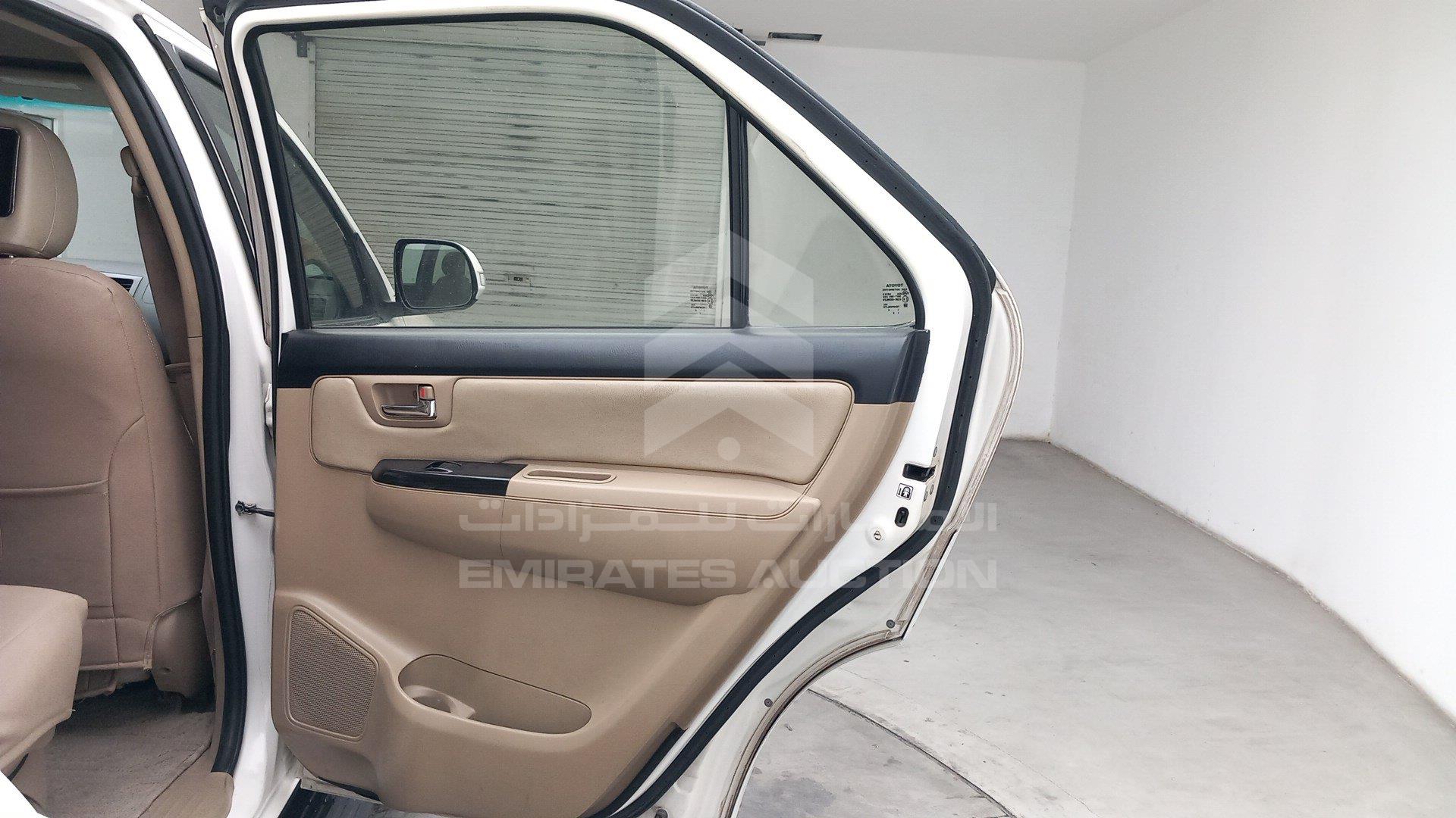 MHFYU59G0F7042614 - 2015 Toyota Fortuner - #504127