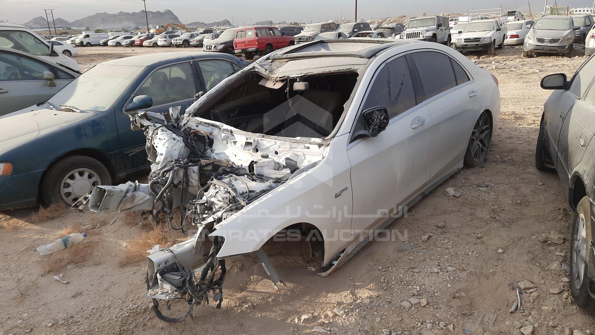 0 MERCEDES S 63 VIN: WDDUG8CB5FA188872