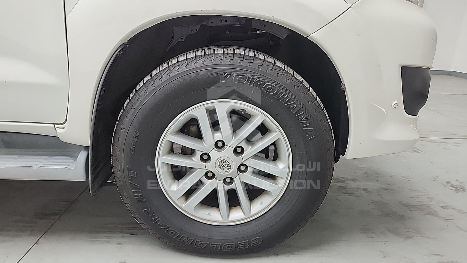 2014 TOYOTA FORTUNER VIN: MHFYU59G0E7034480