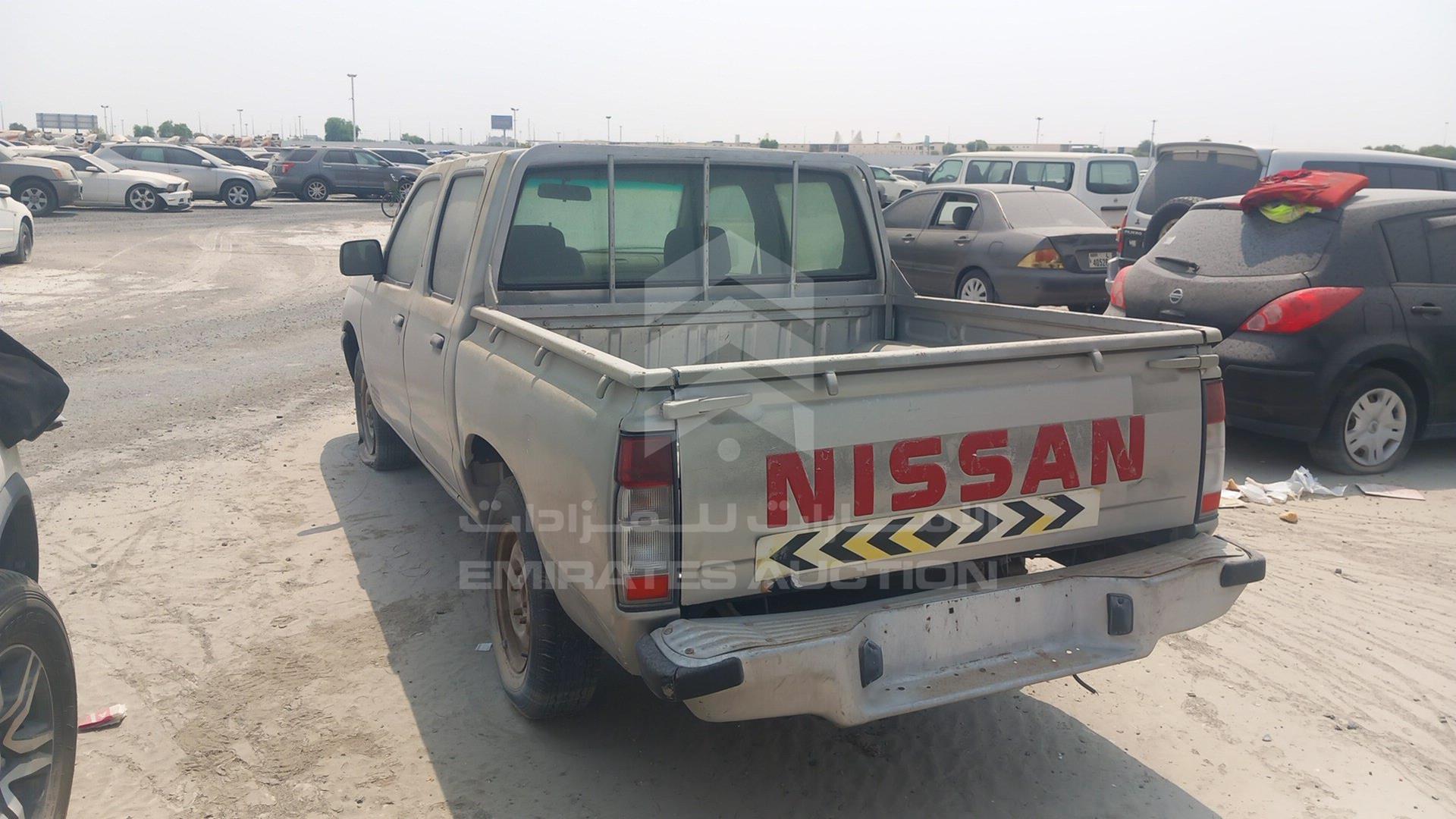 2004 NISSAN 2400 VIN: JN6DD23S14X156153