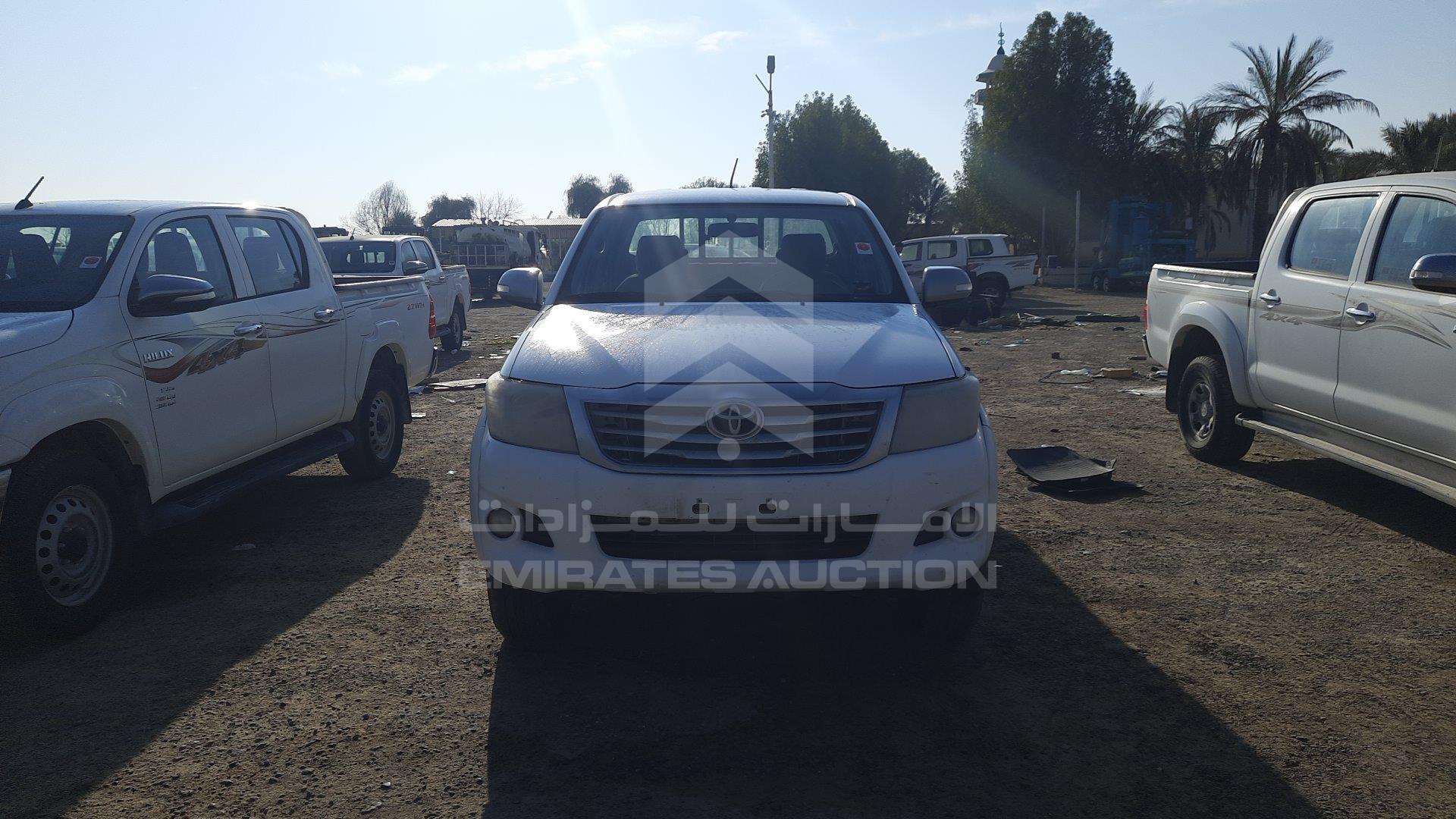 MR0FR22G3F0739265 - 2015 Toyota Hilux - #undefined