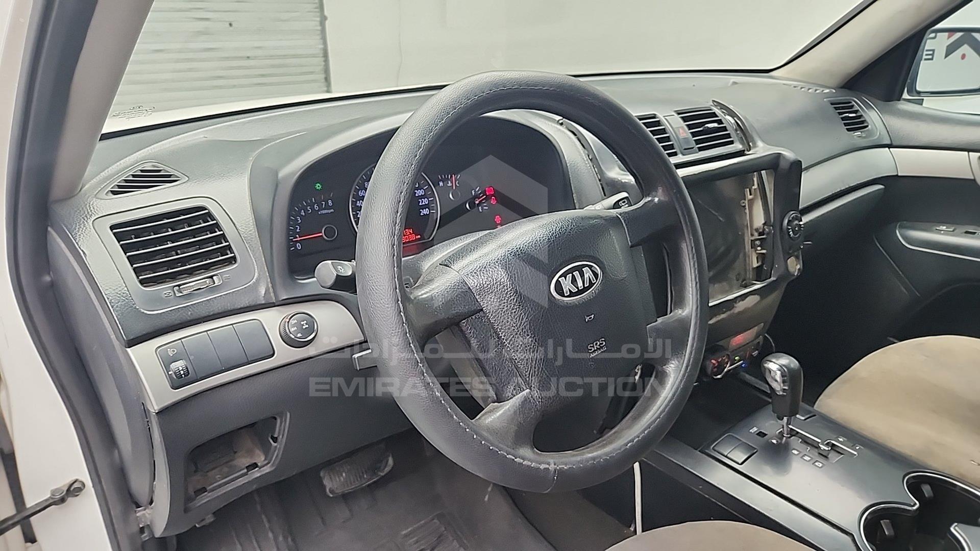 2015 KIA MOHAVE VIN: KNAKM8116F5127685