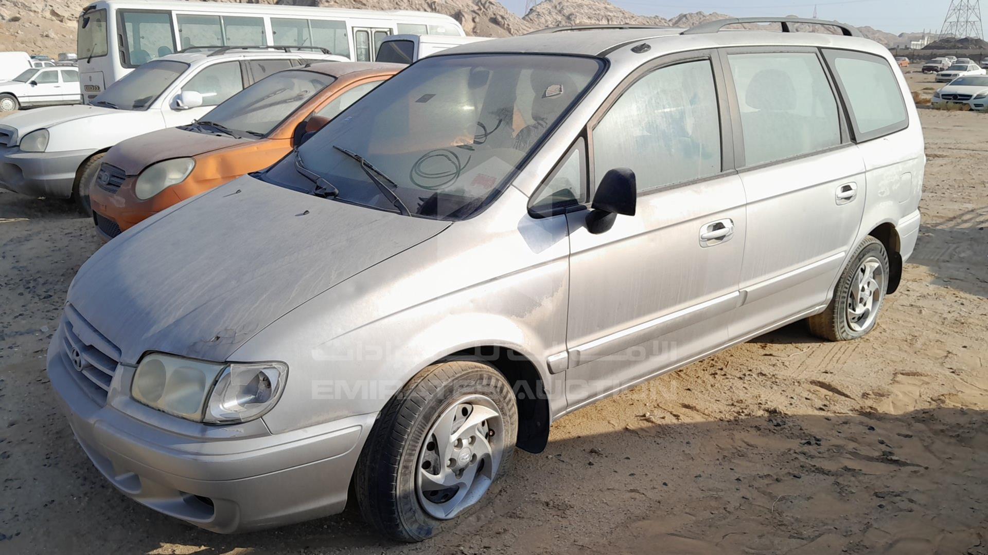 2006 HYUNDAI TRAJET VIN: KMHMG81C56U289569