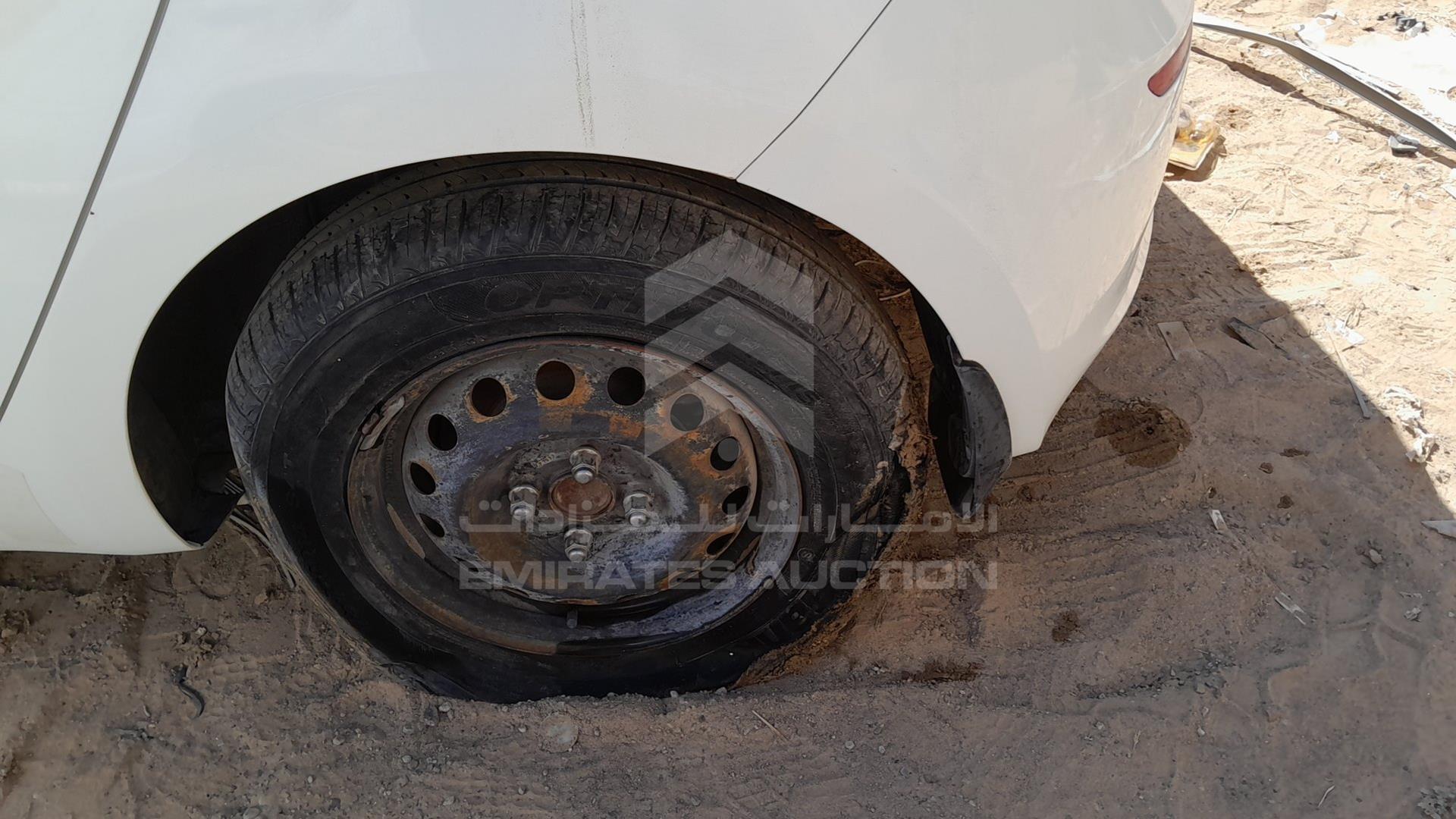 2013 HYUNDAI I20 VIN: MALBB51C9DM415869