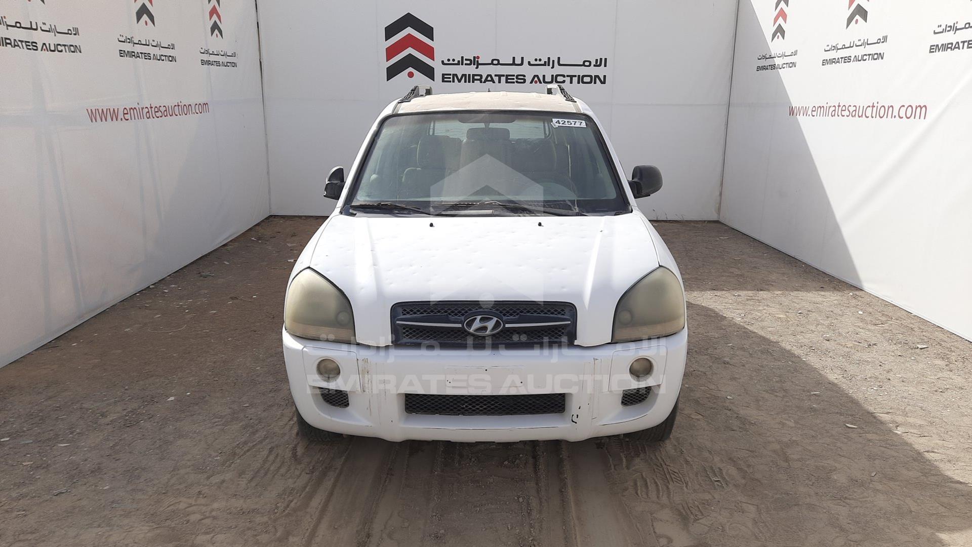 2008 HYUNDAI TUCSON VIN: KMHJM81D08U746604