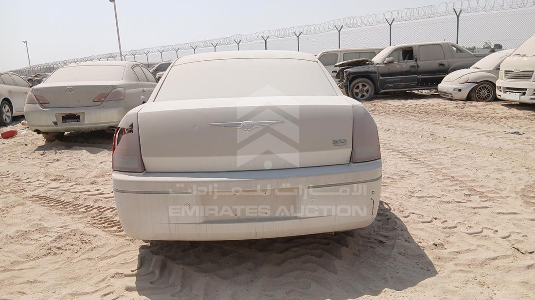 كرايزلر 300 2006 — الزاوية الخلفية — صورة 7