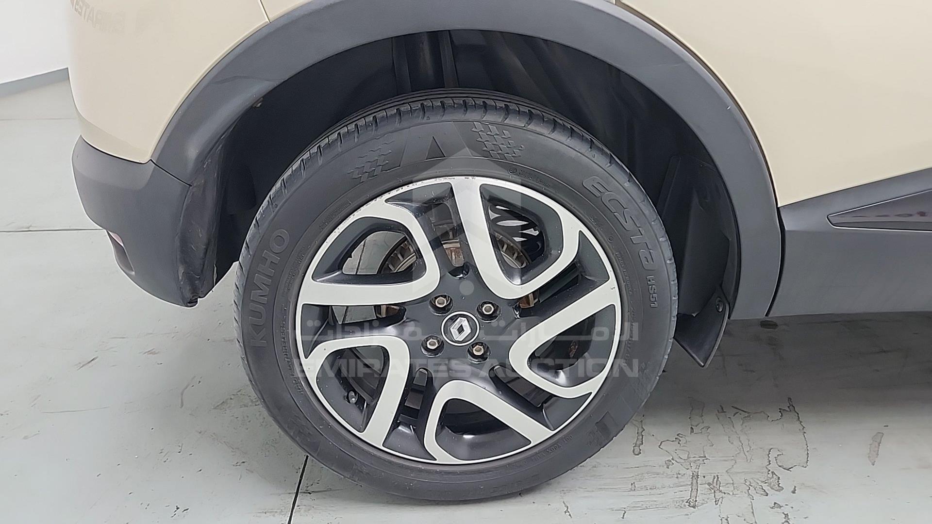 2017 RENAULT CAPTUR VIN: VF12RRJR2HW536603