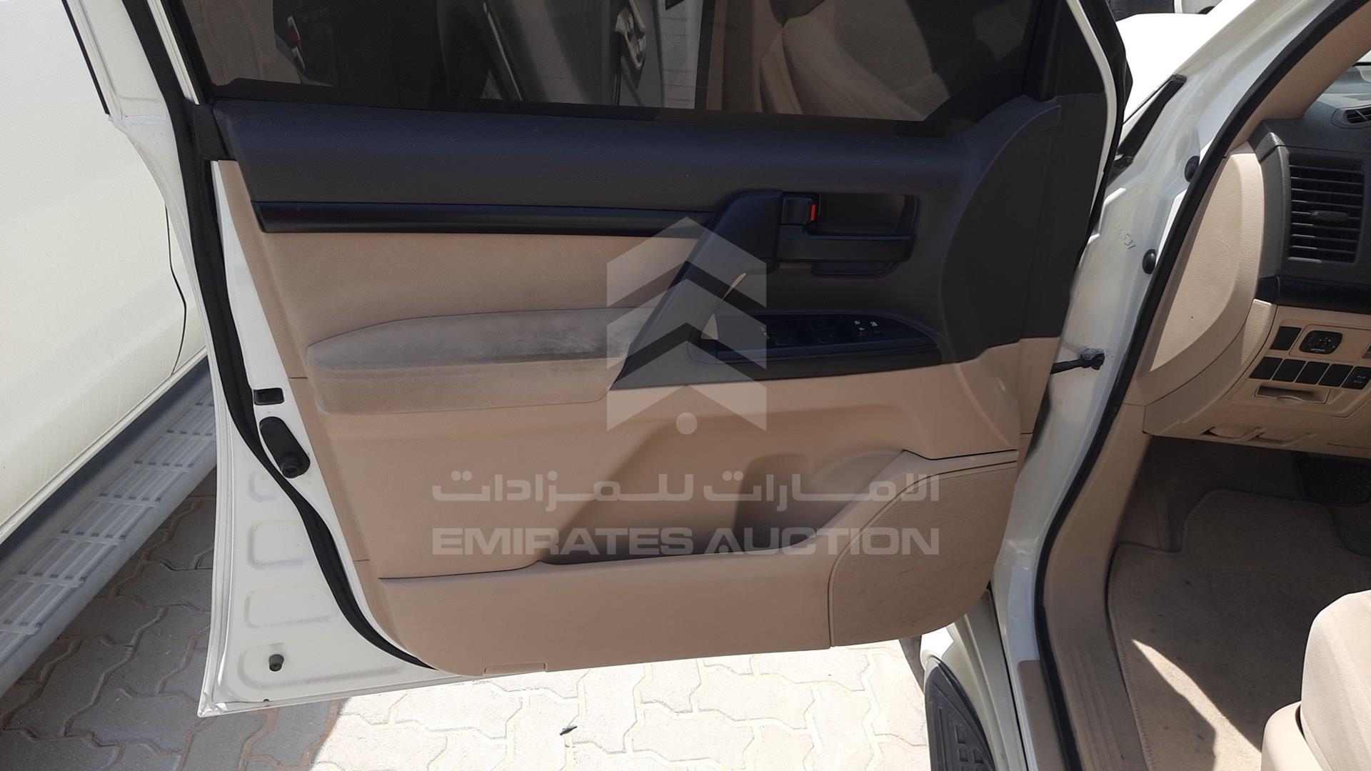 2014 TOYOTA LAND CRUISER VIN: JTMDU09J9E5082015