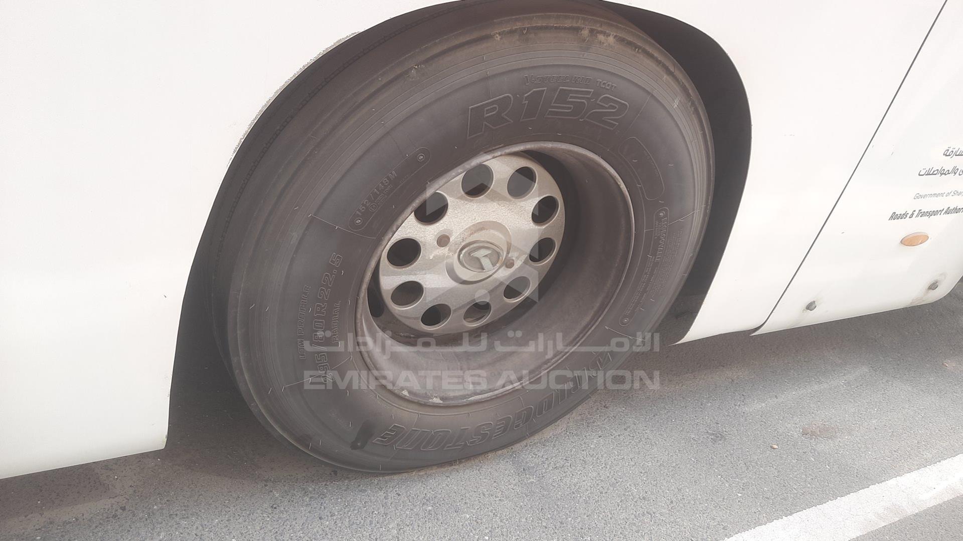 2015 KING LONG BUS VIN: LA6A1KBM0FB400222