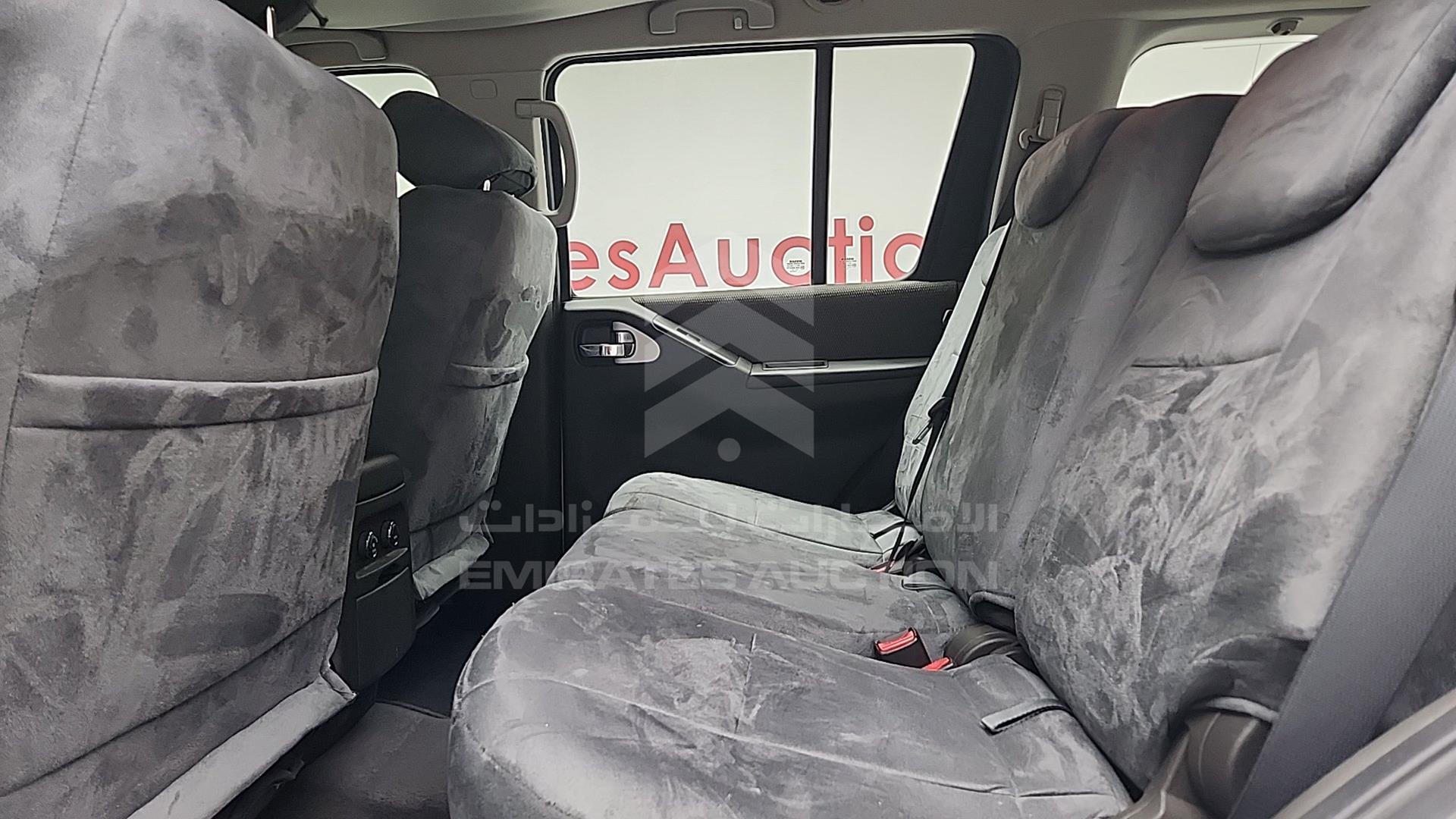 2015 NISSAN PATHFINDER VIN: VSKLR11A2FA568140