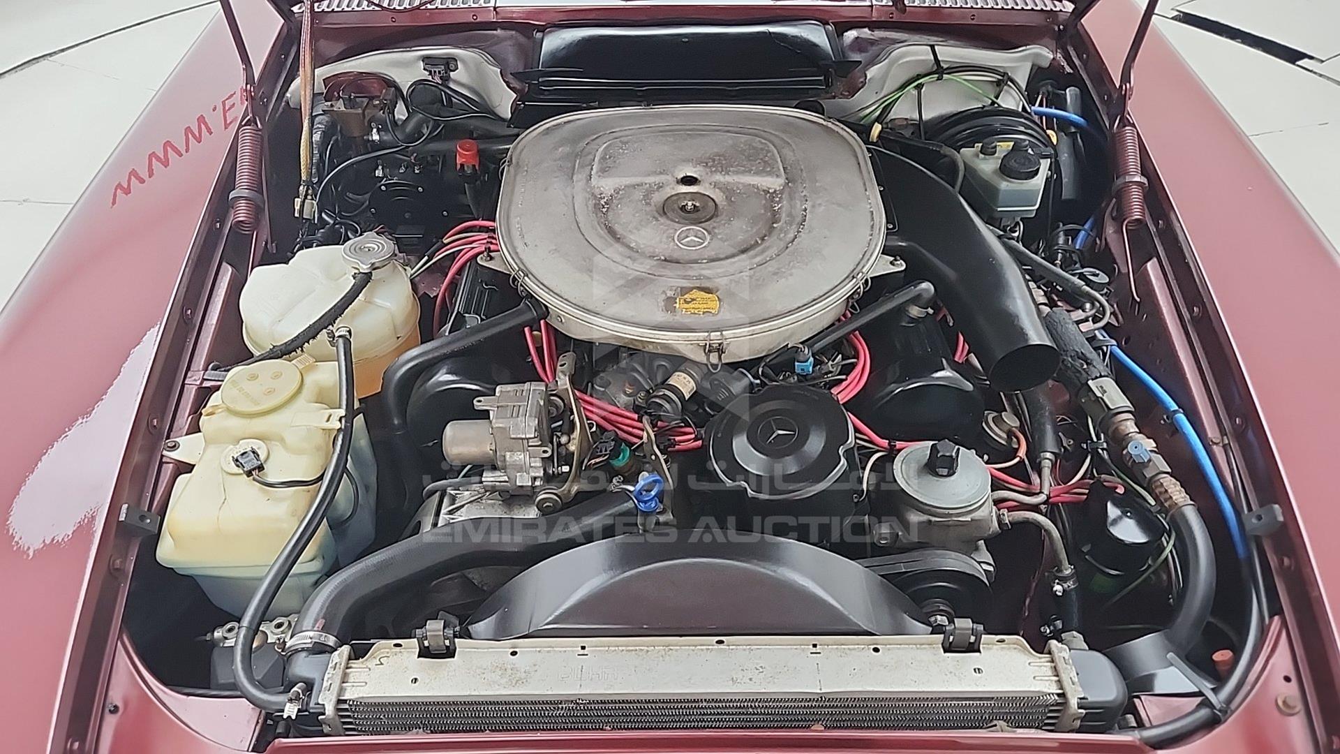 1987 MERCEDES SL 560 VIN: WDBBA48DXHA062949
