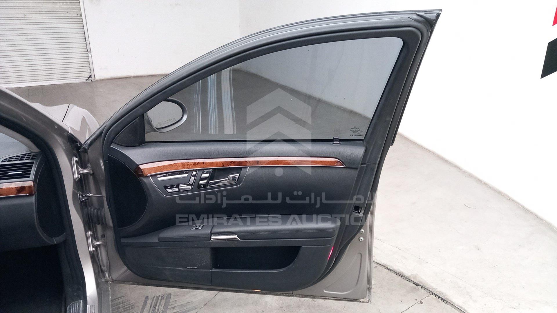 2008 MERCEDES S 450 VIN: WDDNF84X38A164610