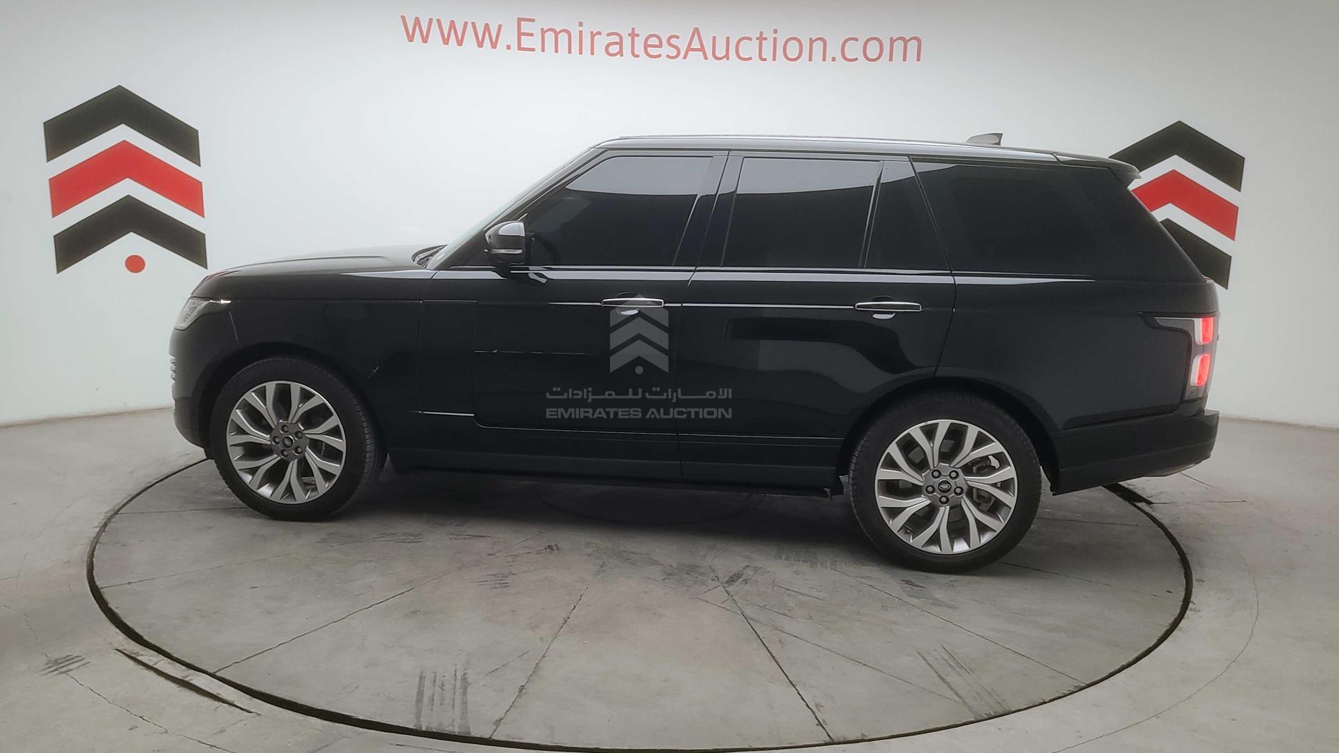 2018 RANGE ROVER VOGUE VIN: SALGA2BE5JA502586