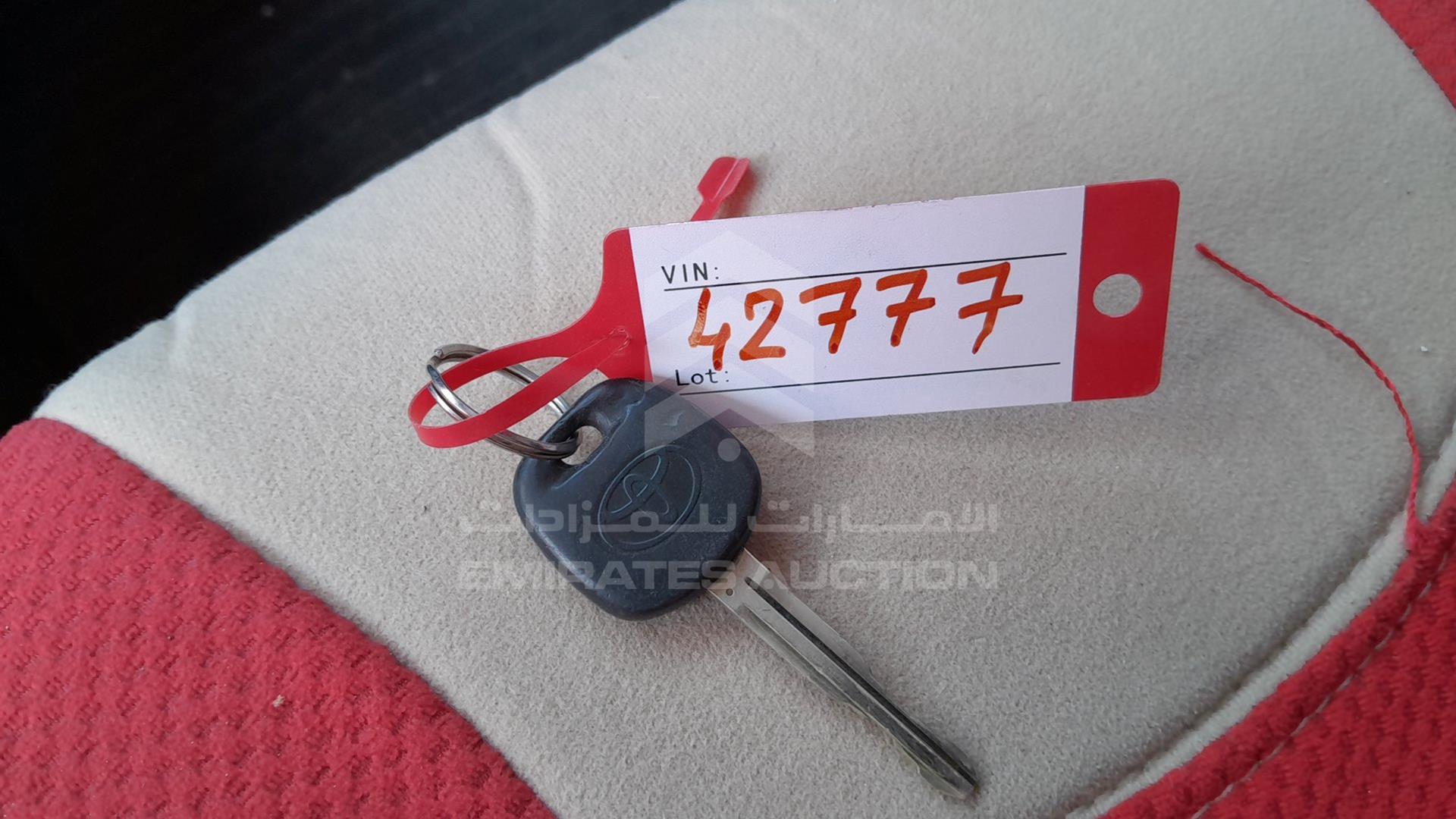 2007 TOYOTA YARIS VIN: JTDBW923771067248