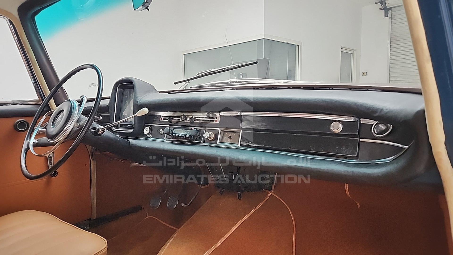 1965 MERCEDES 200 VIN: 11001010113782