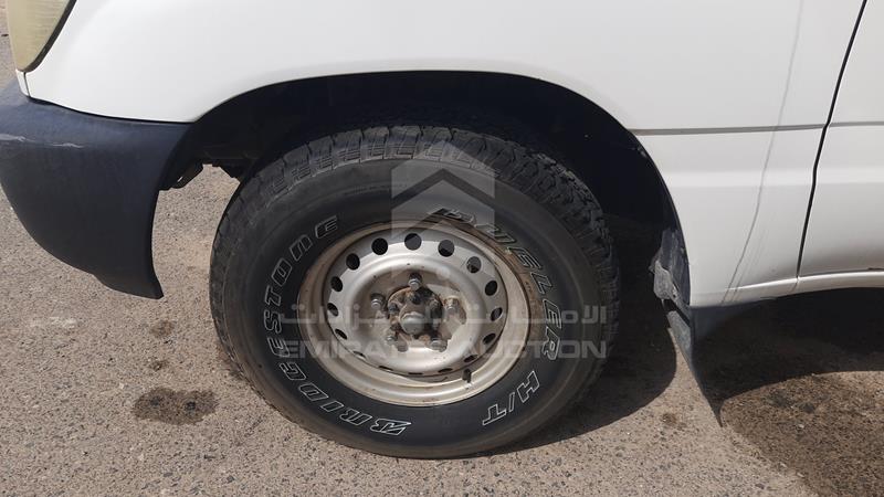 VIN: JTGHJ01J473010873 Auction: EmiratesAuction Lot: 342856 JTGHJ01J473010873 Toyota Land Cruiser 2007 WHITE Photo 30