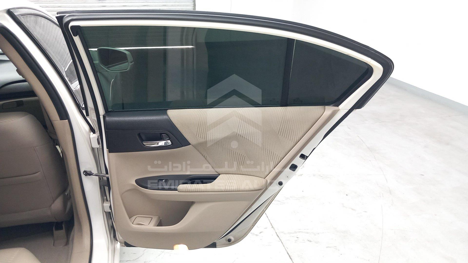 2015 HONDA ACCORD VIN: LUCCR2621F3401728