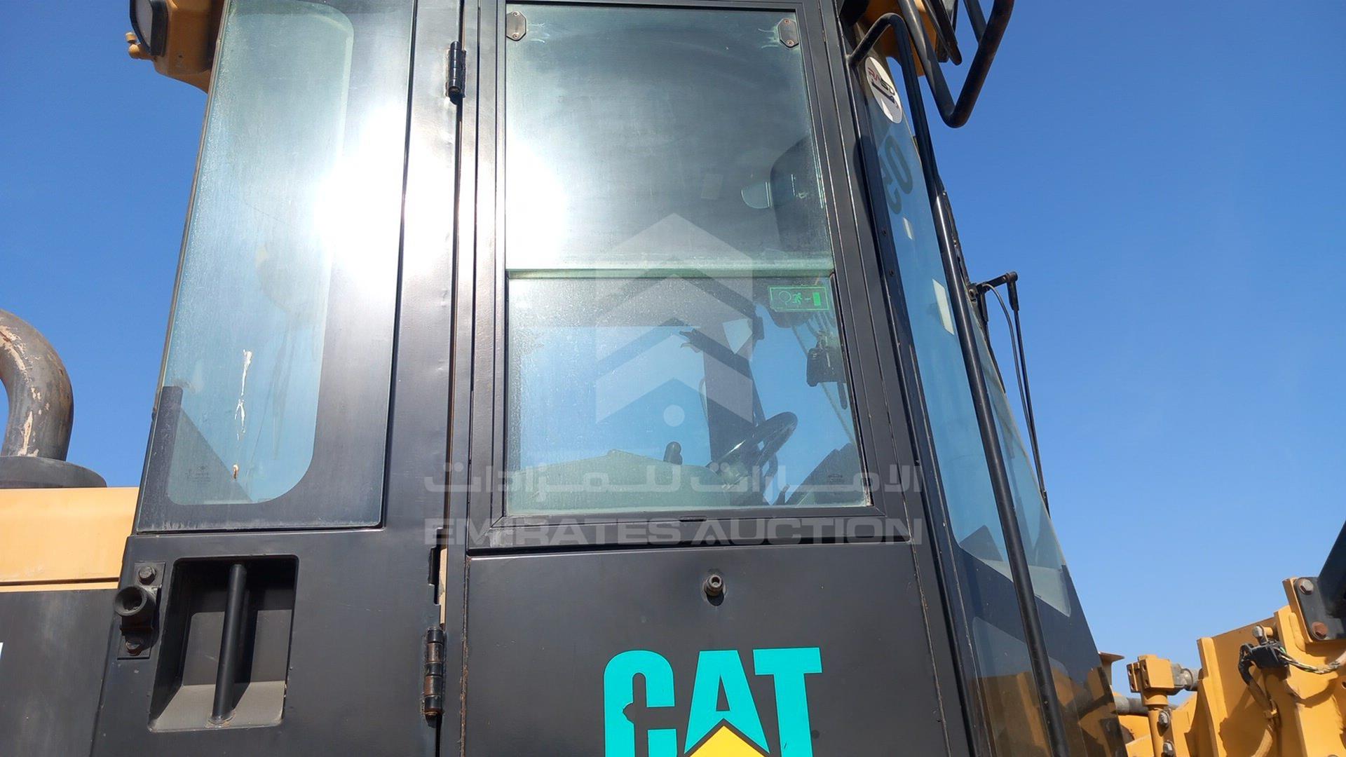 2015 CATERPILLAR 938H VIN: CAT0938HKMCC00594