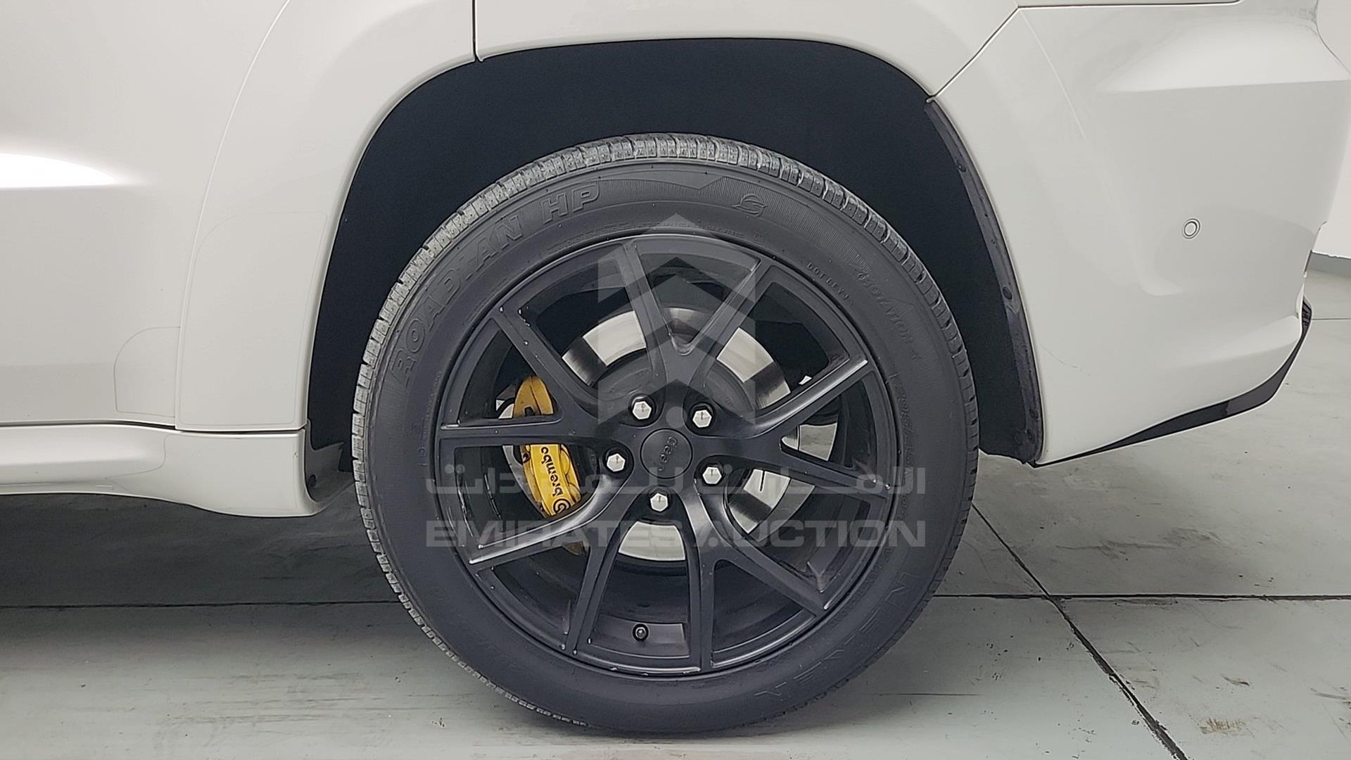 2018 JEEP GRAND CHEROKEE SRT-8 VIN: 1C4RJFN9XJC243765