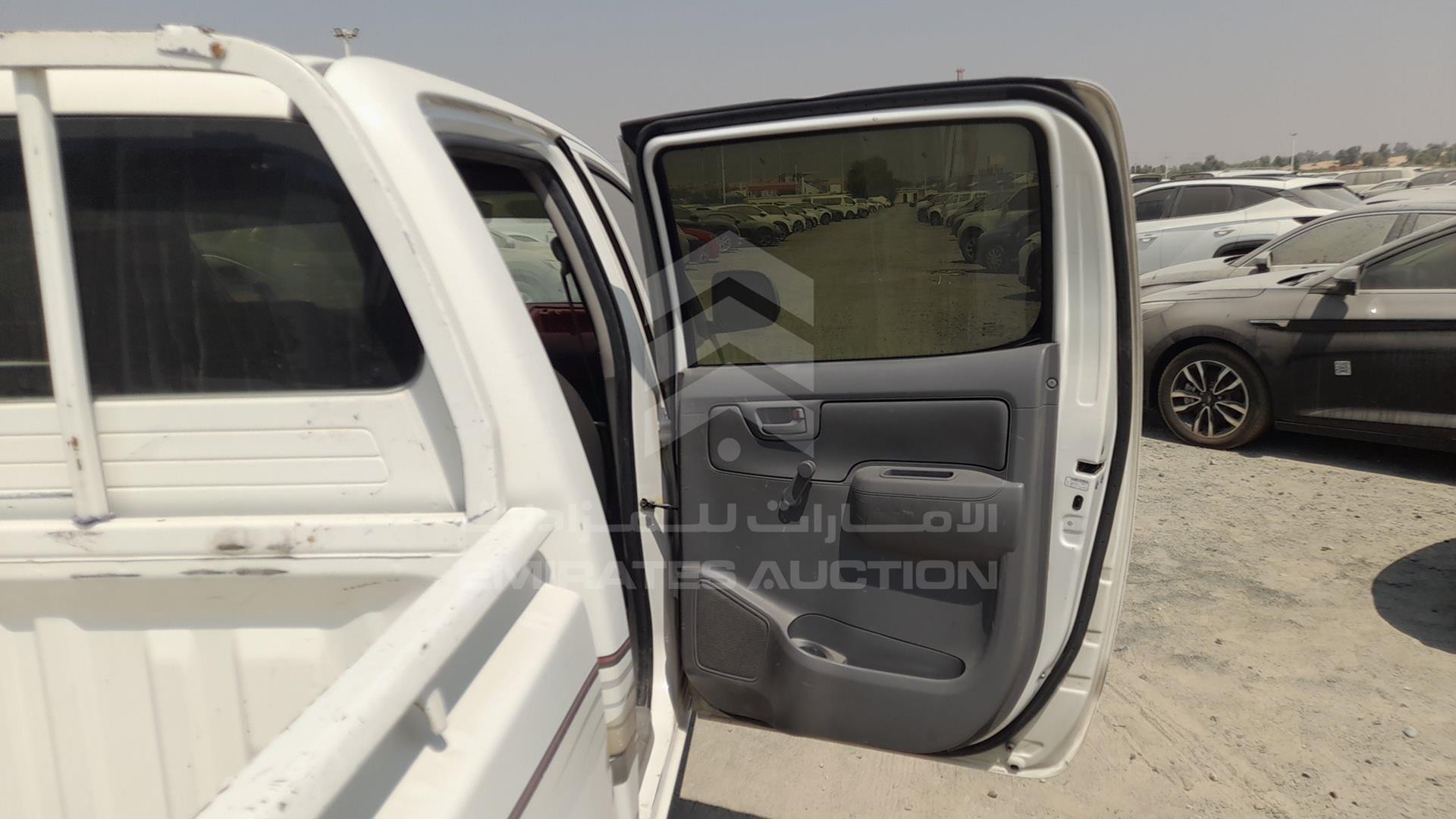 2010 TOYOTA HILUX VIN: MR0FX22G0A1035615