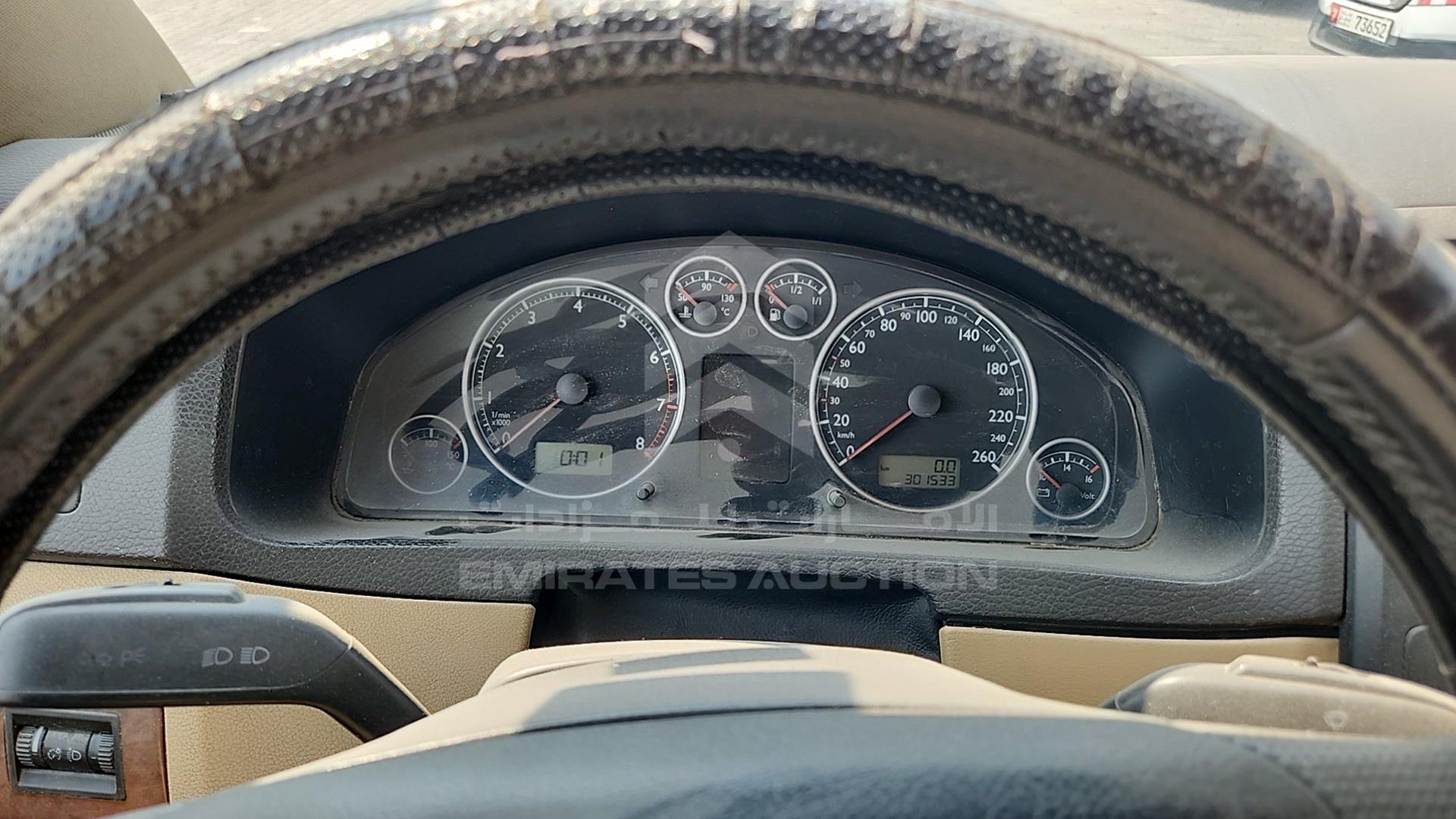 2007 VOLKSWAGEN MULTIVAN VIN: WV2LAF7H87H001404