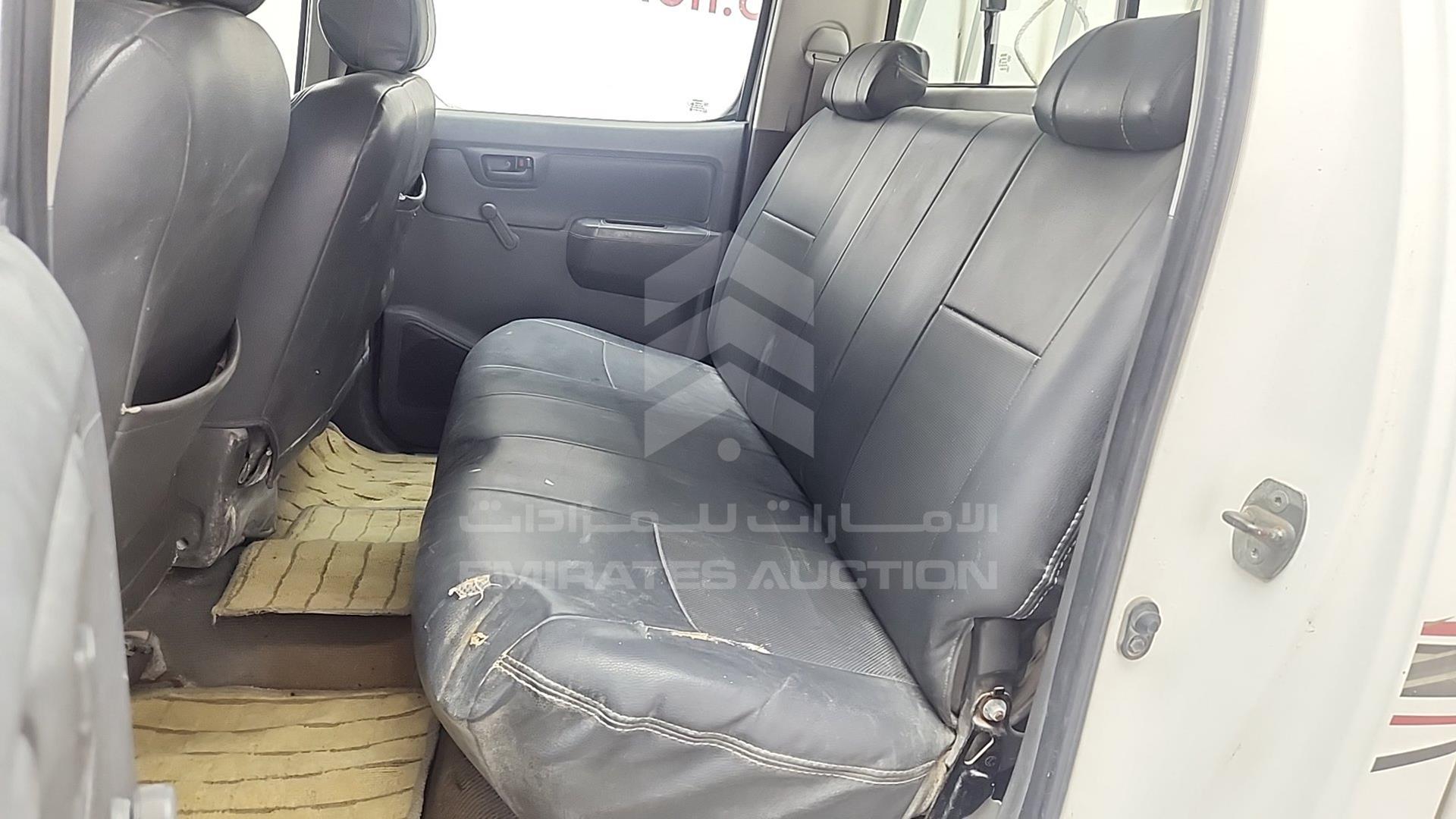 2015 TOYOTA HILUX VIN: MR0EX12G8F2357748
