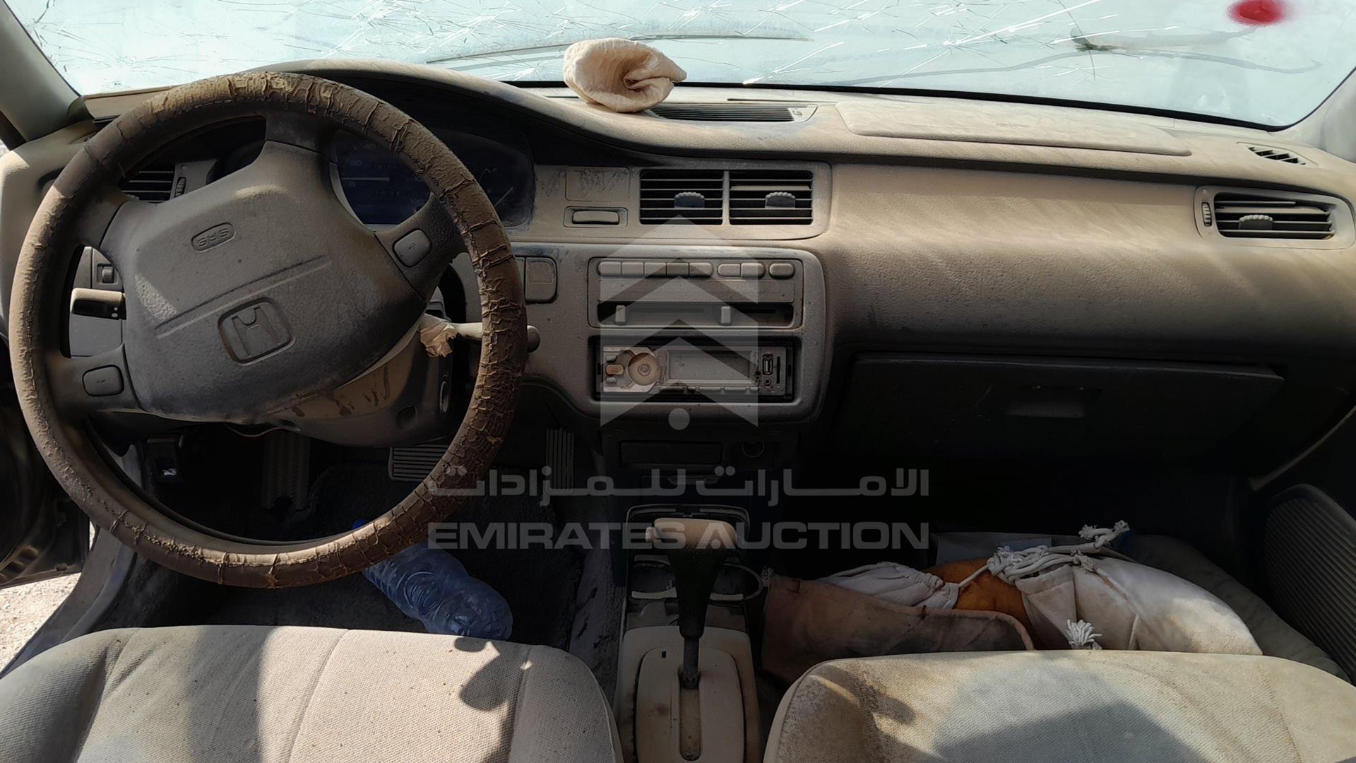 0 HONDA CIVIC VIN: 1HGEG8644SL023357