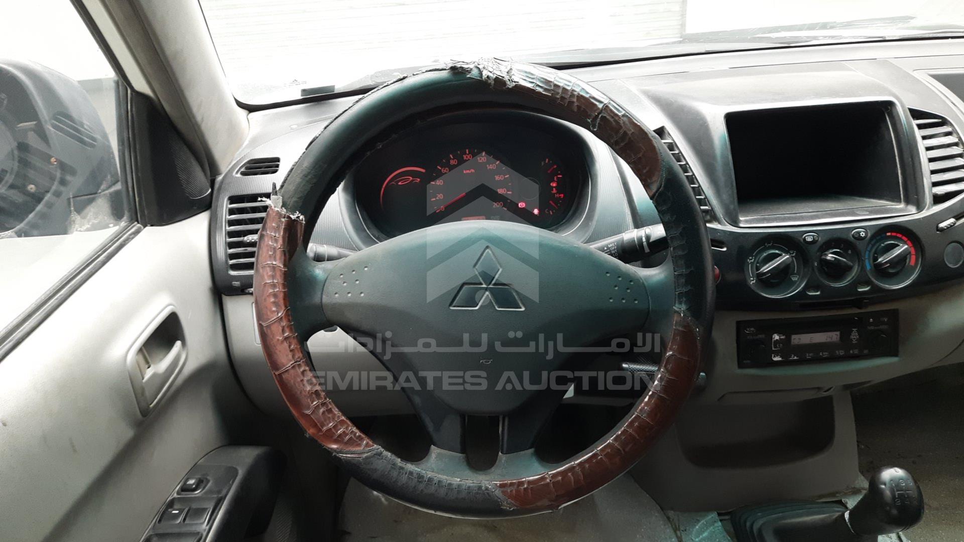 2015 MITSUBISHI L 200 VIN: MMBJNKA40FD017803