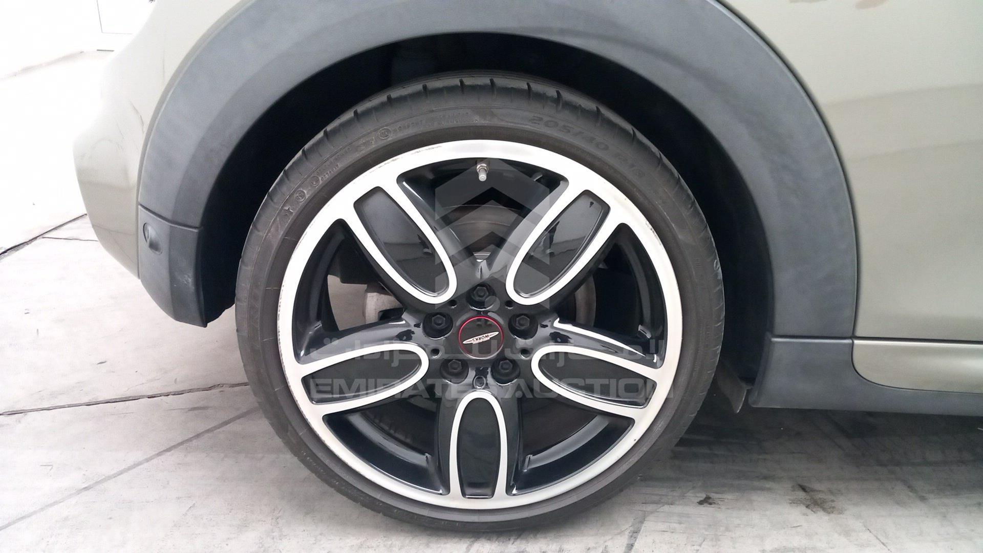2021 MINI COOPER S VIN: WMWXR5A00M2N03907