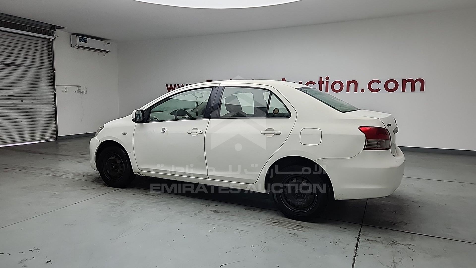 2009 TOYOTA YARIS VIN: JTDBW923494025721