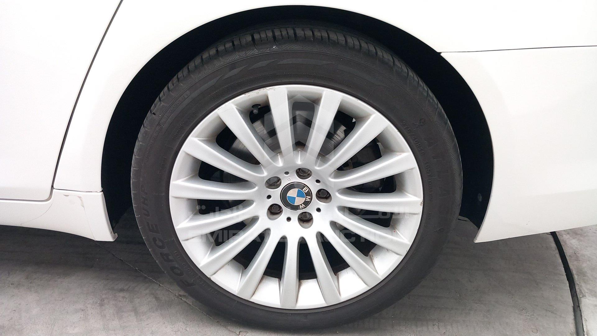 2014 BMW 730 VIN: WBAYE2102ED309335