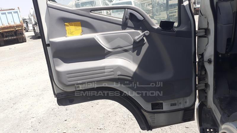 JL7B6C2P4FK002787 Auction: EmiratesAuction Lot: 408813 JL7B6C2P4FK002787 Mitsubishi Canter 2015 WHITE Photo 9