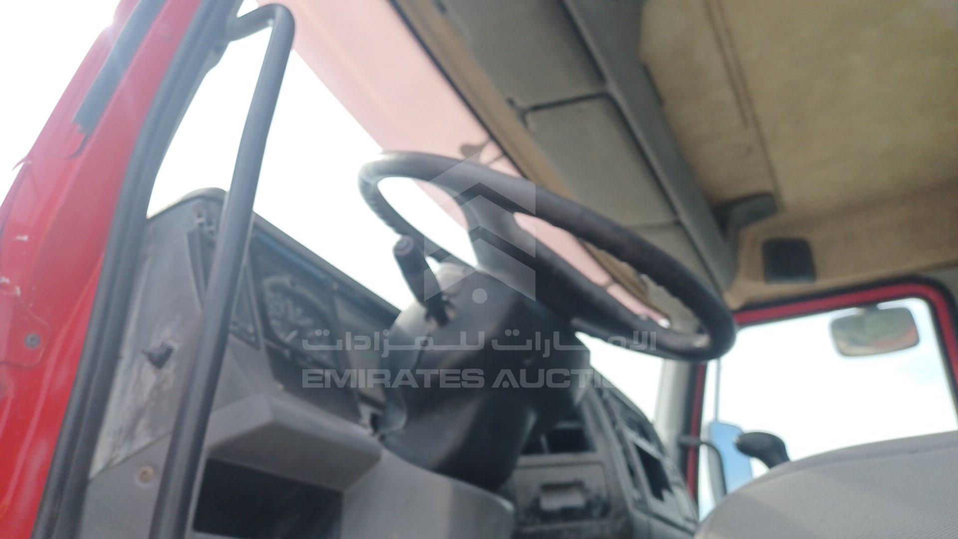 2005 RENAULT KERAX 350 VIN: VF633DVC05E105219
