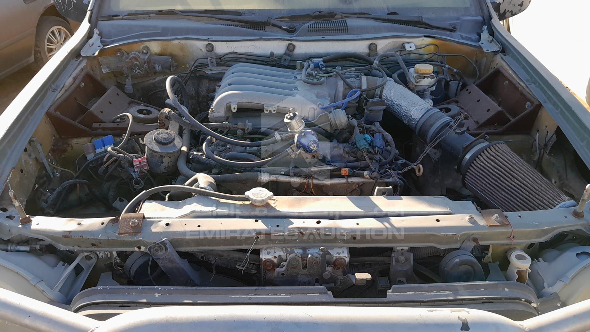 2000 NISSAN PATHFINDER VIN: JN8AR07Y9YW402831