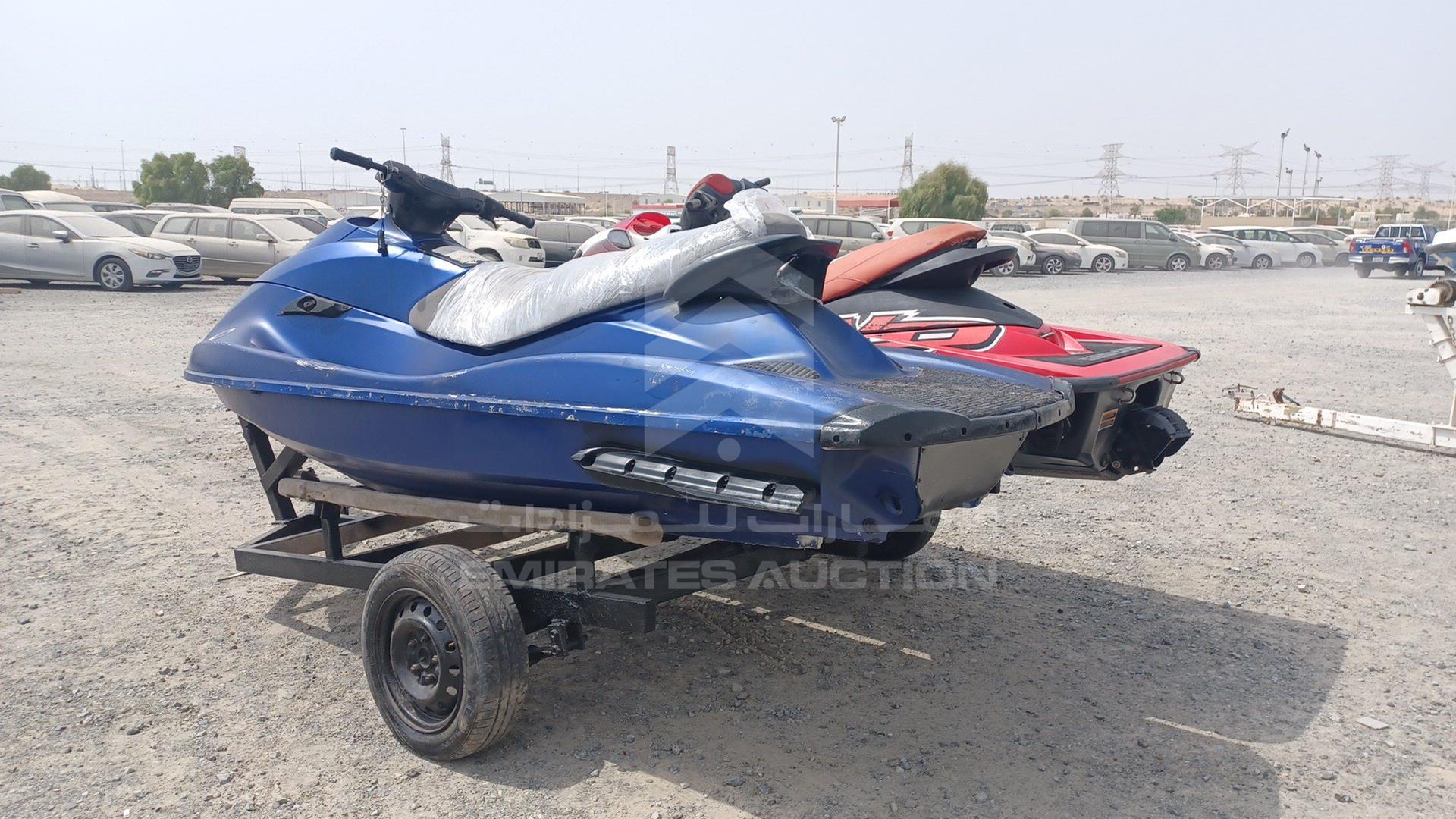 0 JET SKI + TROLLEY YAMAHA VIN: USYAMA3042L809