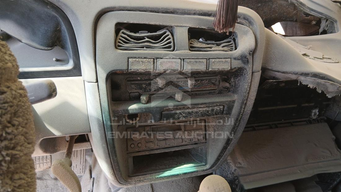 1998 Nissan 2400 — Entertainment Systems & Camera Monitor & Navigation — Photo 14