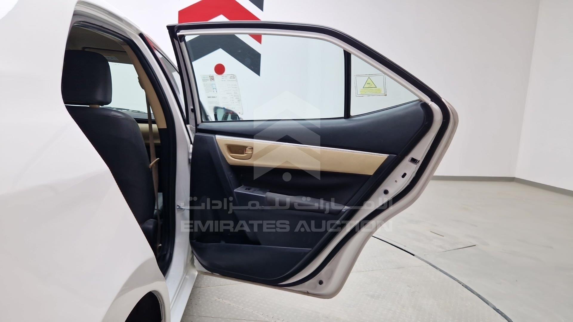 2018 TOYOTA COROLLA VIN: RKLBB9HE7J5213722