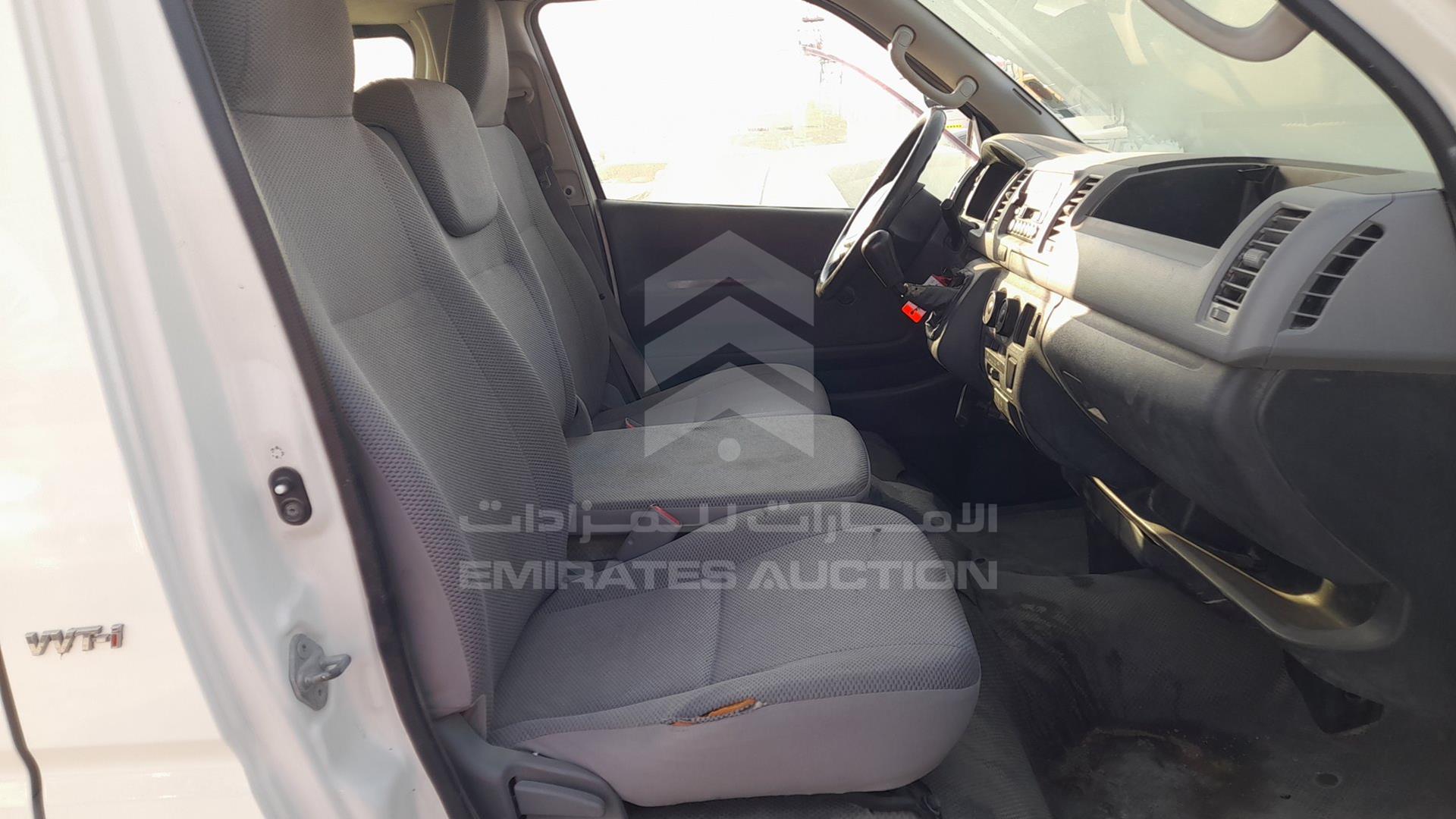 2007 TOYOTA HIACE VIN: JTGJX02P770011388