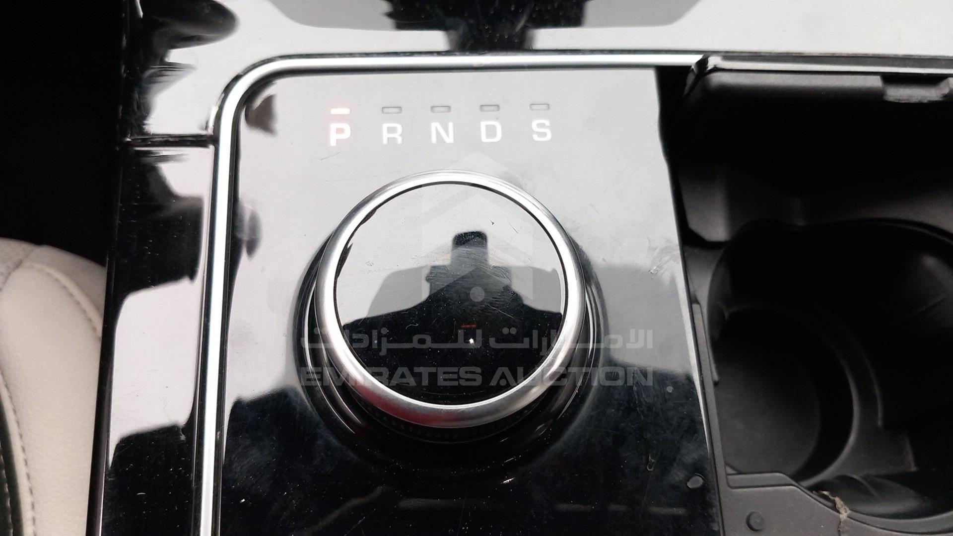 2020 RANGE ROVER VELAR VIN: SALYA2BV5LA291820