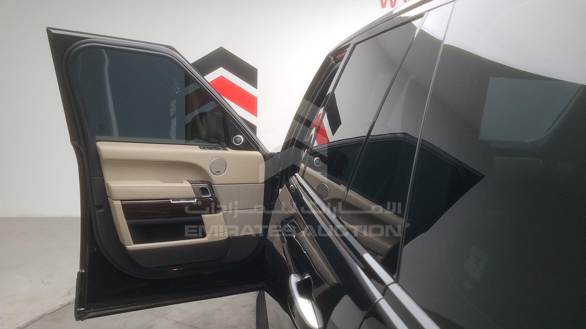 SALGA2DF6FA224083 - 2015 Range Rover Vogue - #392874