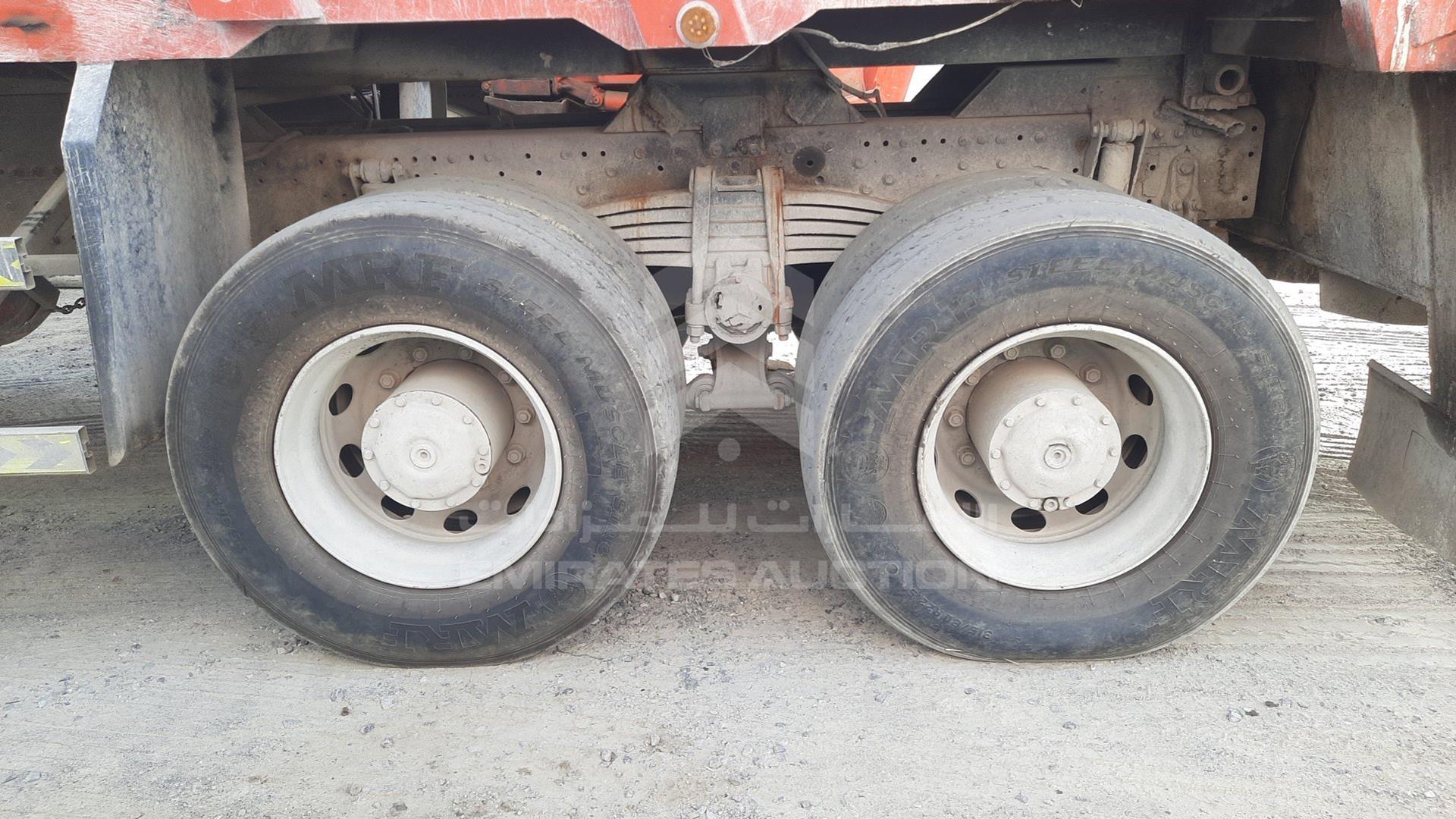 2008 MERCEDES ACTROS VIN: WDAKHCAA48L280335
