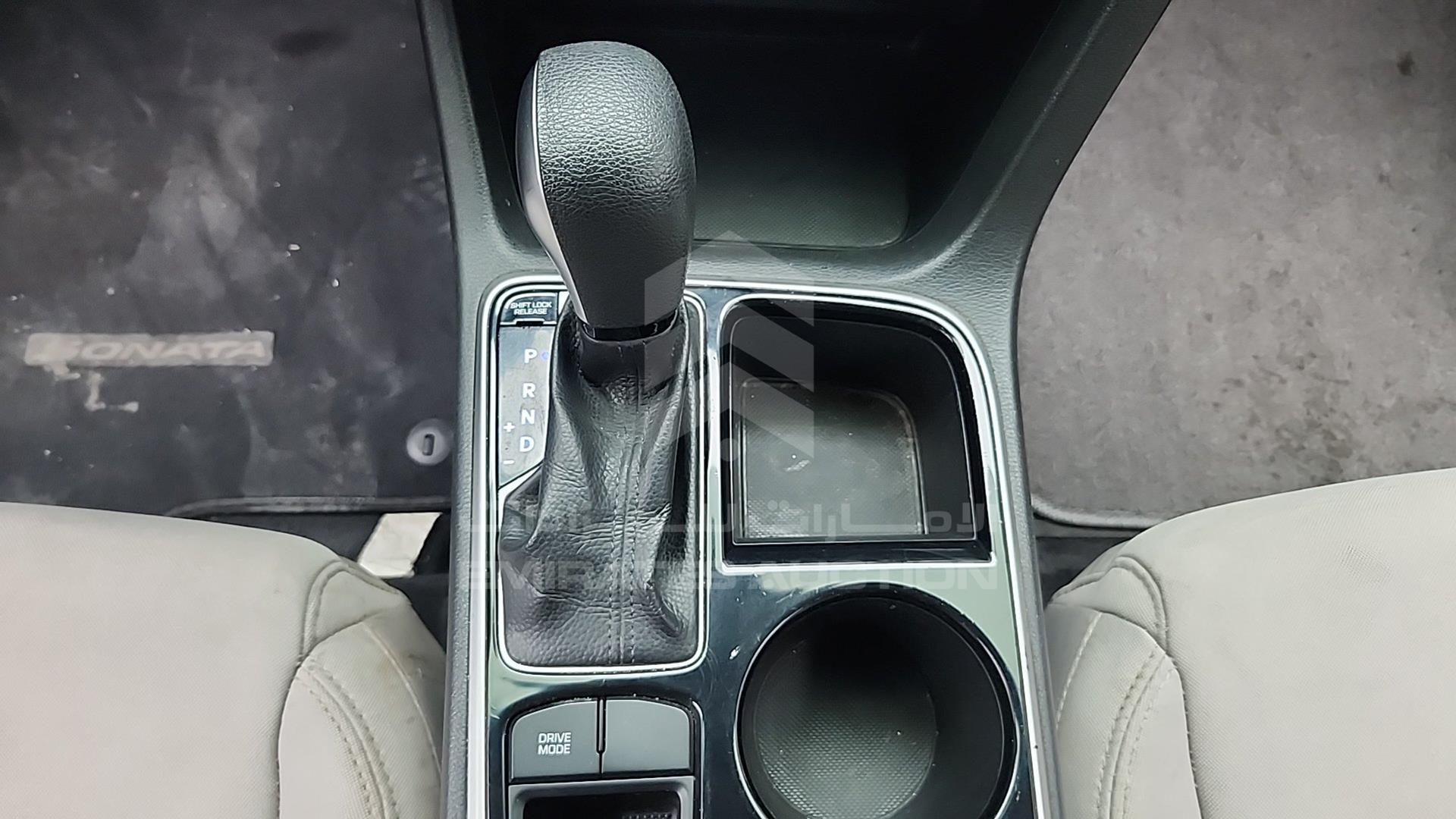 2018 HYUNDAI SONATA VIN: 5NPE24AF5JH680881