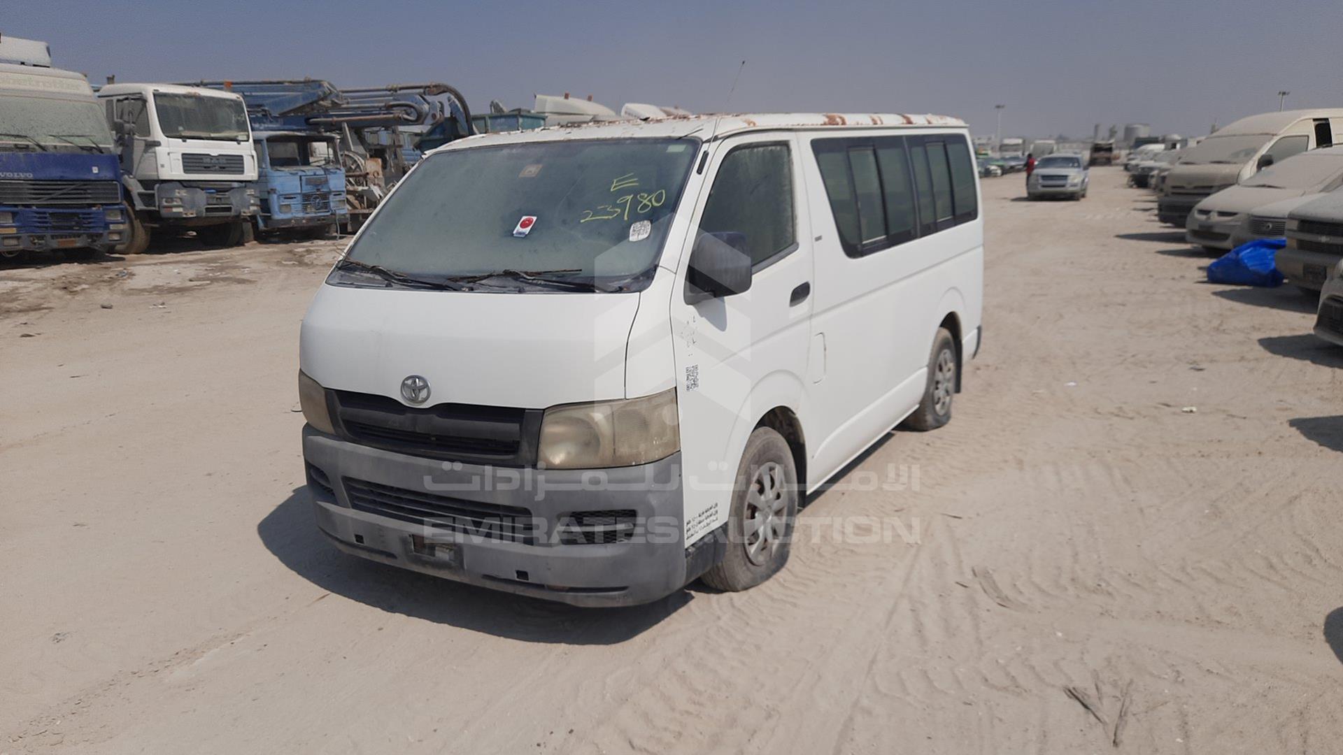 2010 TOYOTA HIACE VIN: JTGJX02P8A0033083