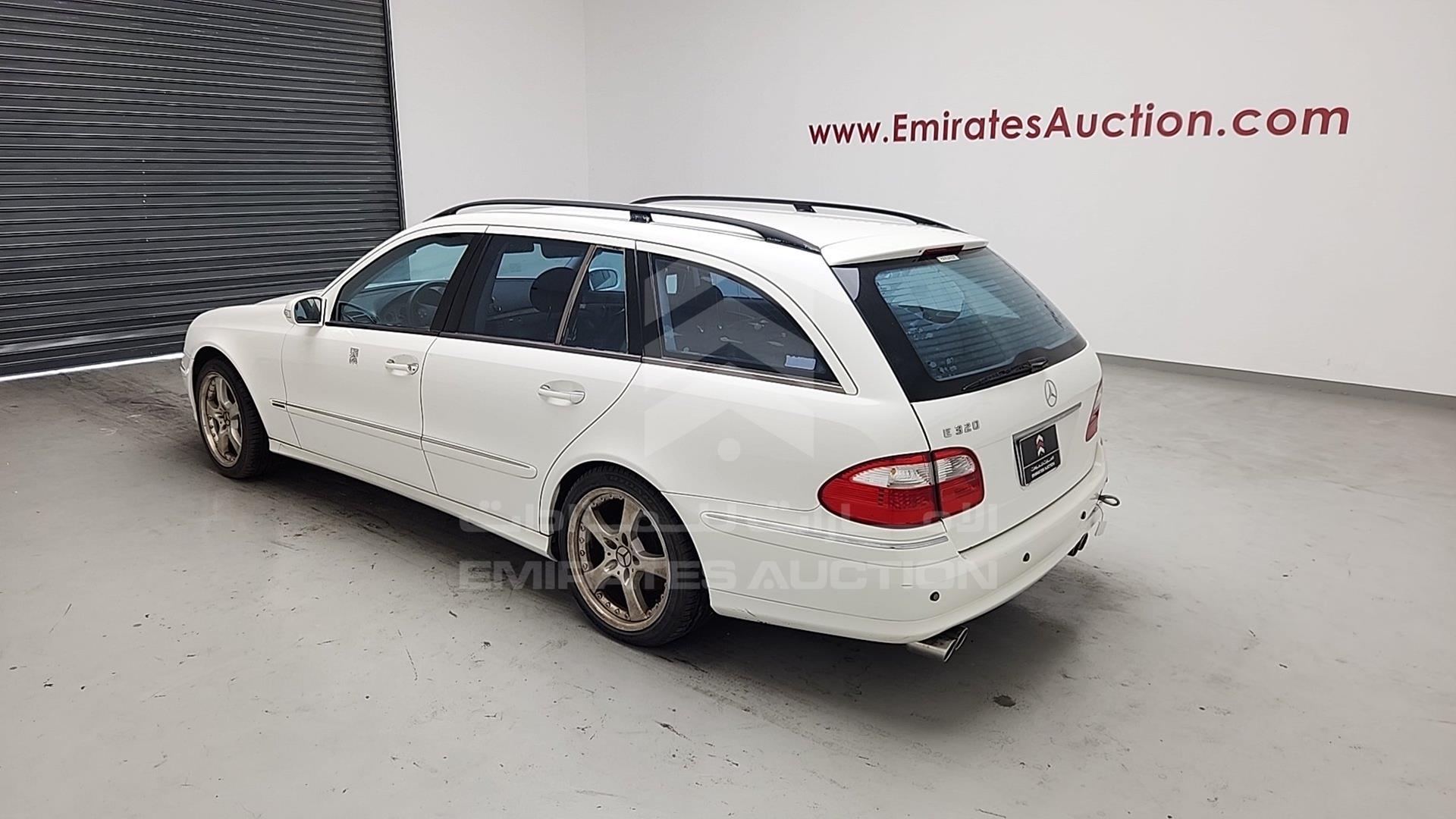 2004 MERCEDES E 320 VIN: WDB2112821X108945