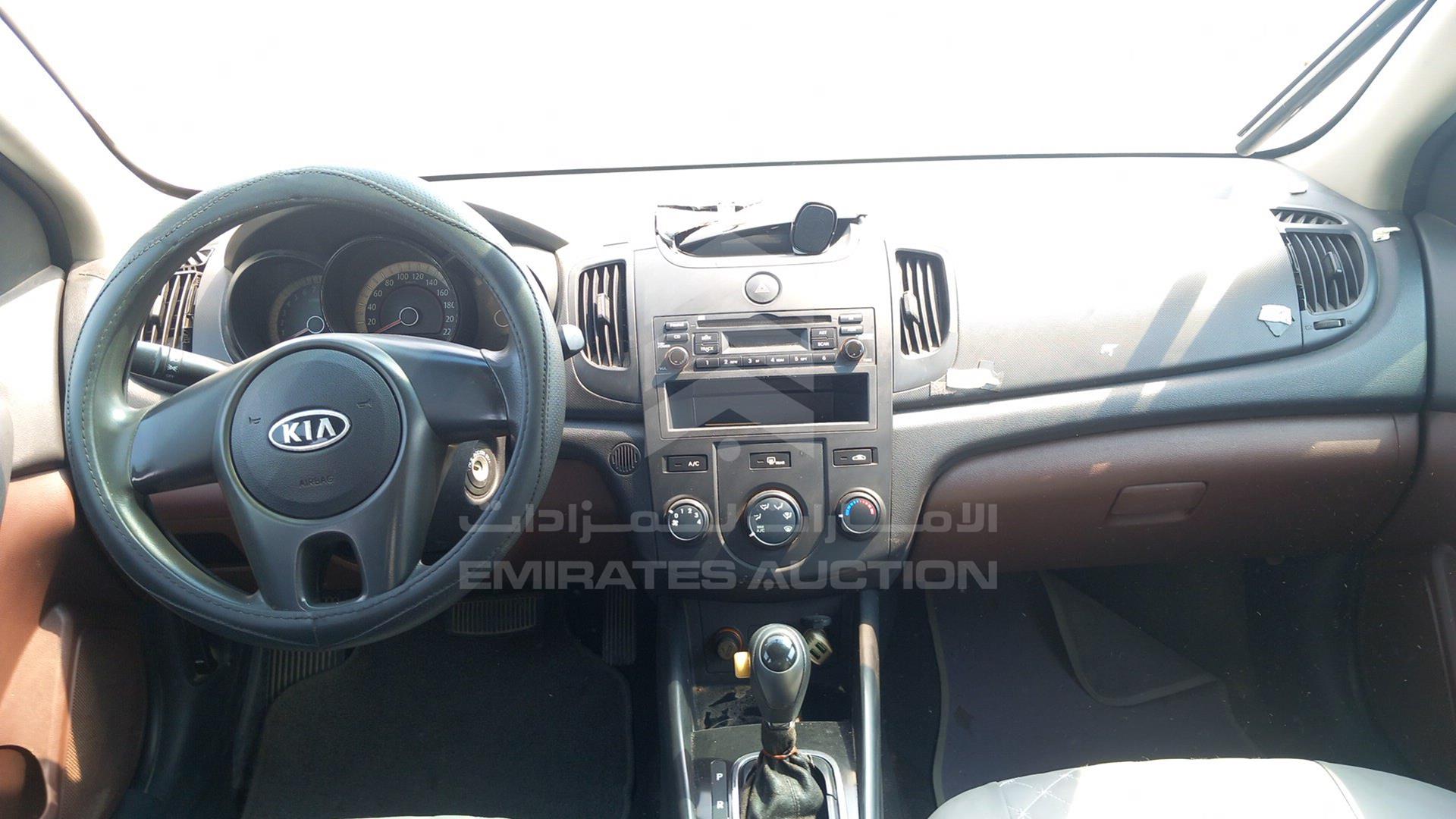 2013 KIA CERATO VIN: KNAFT411XD5788808