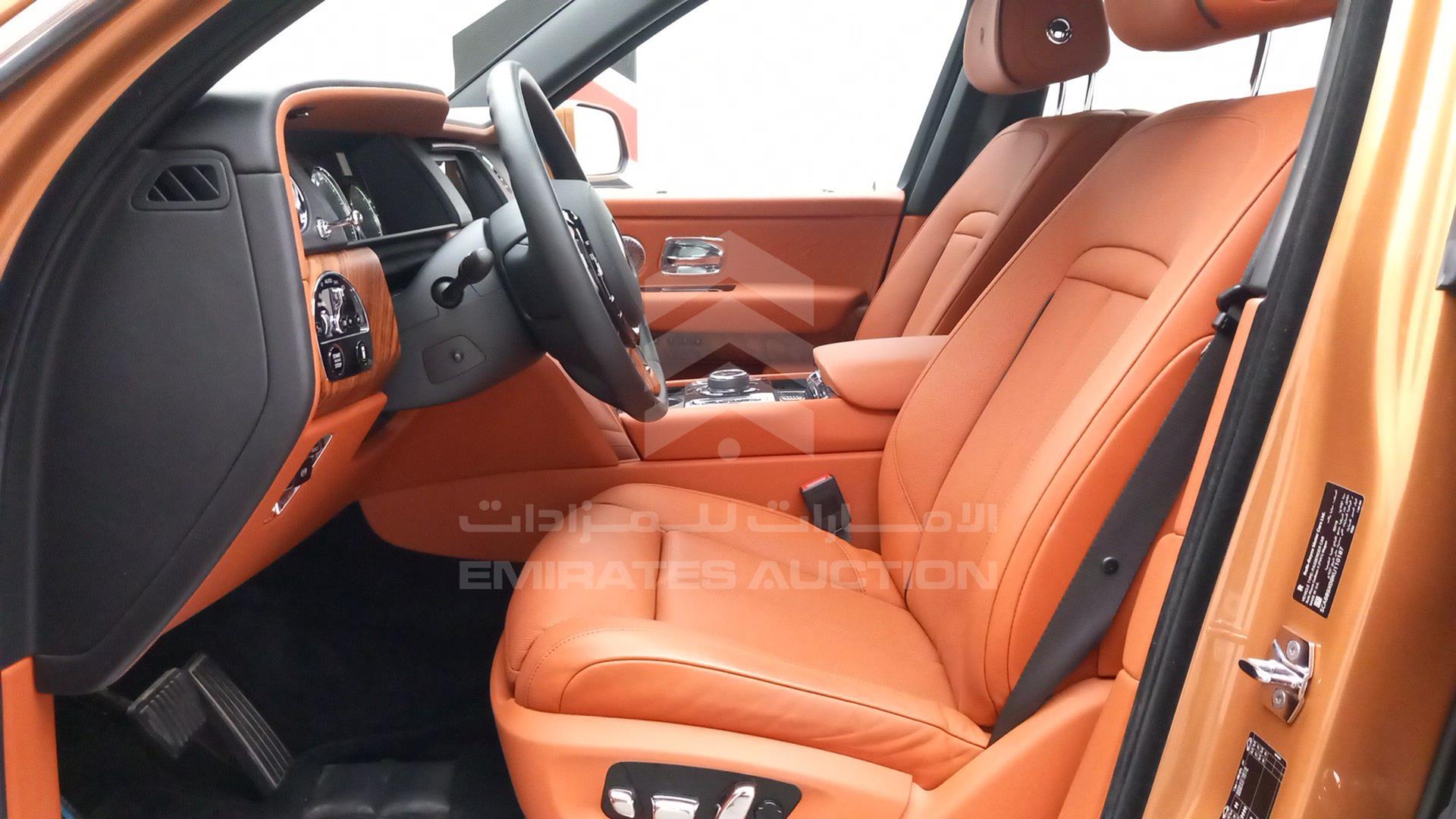 2019 ROLLS-ROYCE CULLINAN VIN: SCA689X09KU110187